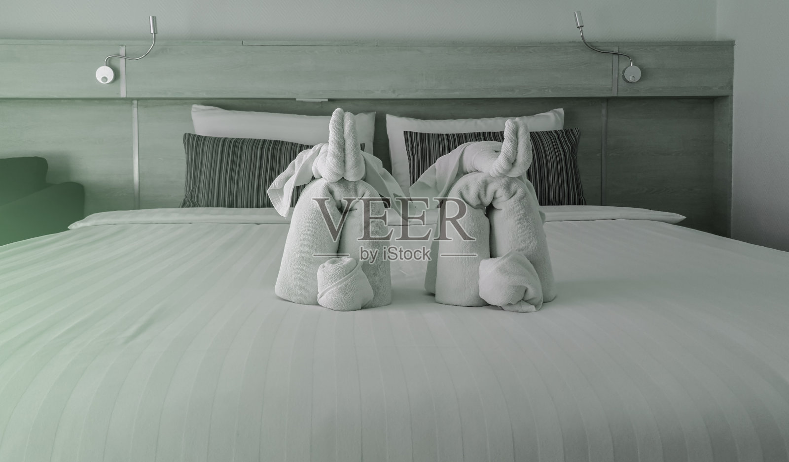 泰国酒店客房为客人准备毛巾照片摄影图片