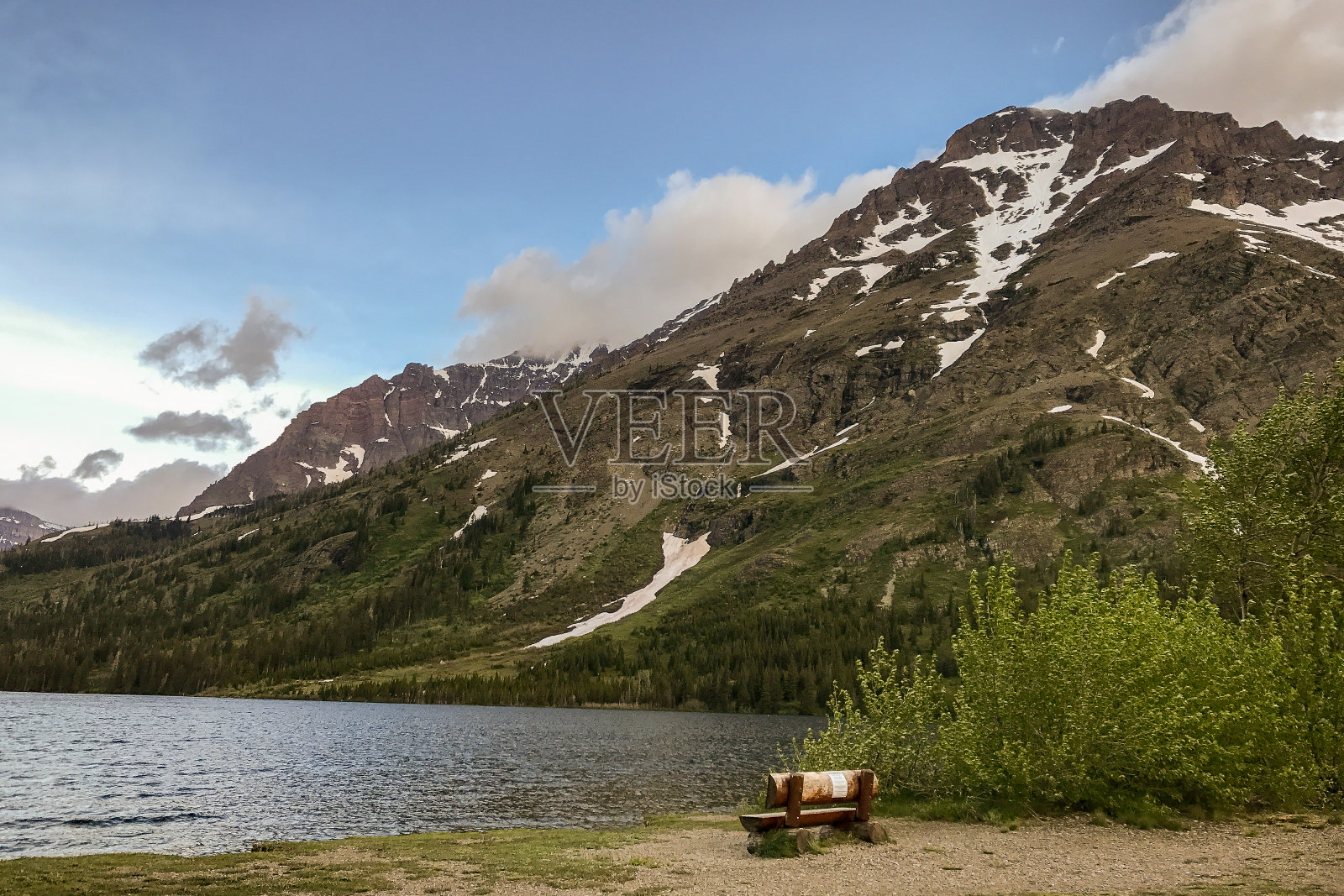 约瑟芬湖，蒙大拿冰川国家公园照片摄影图片