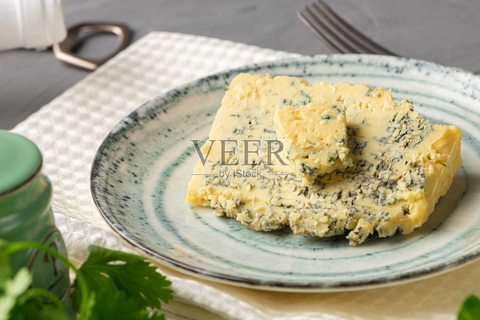 这是一块蓝奶酪的特写照片摄影图片