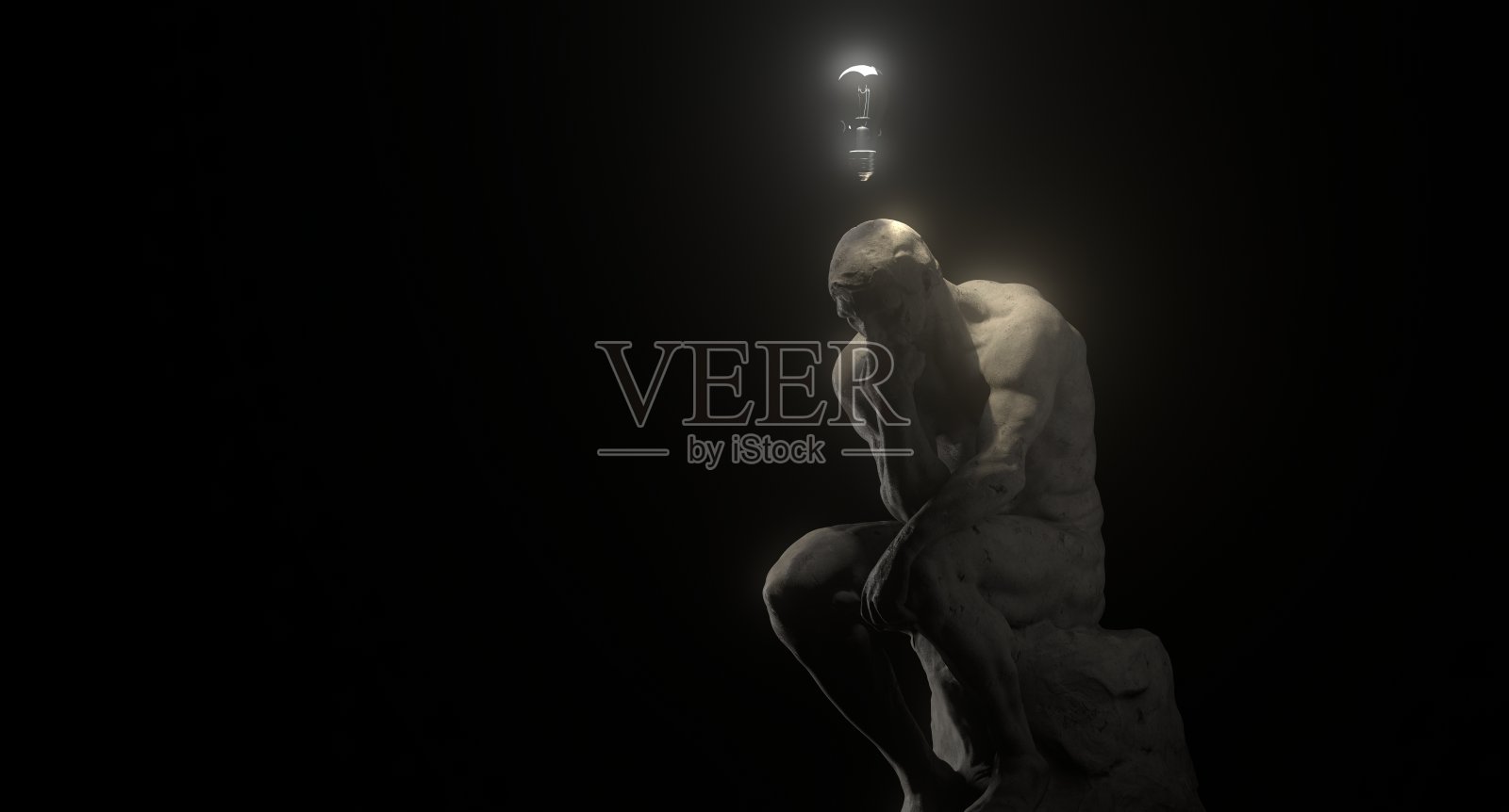 创造性的批判性思考者用灯泡照明来显示一个想法照片摄影图片