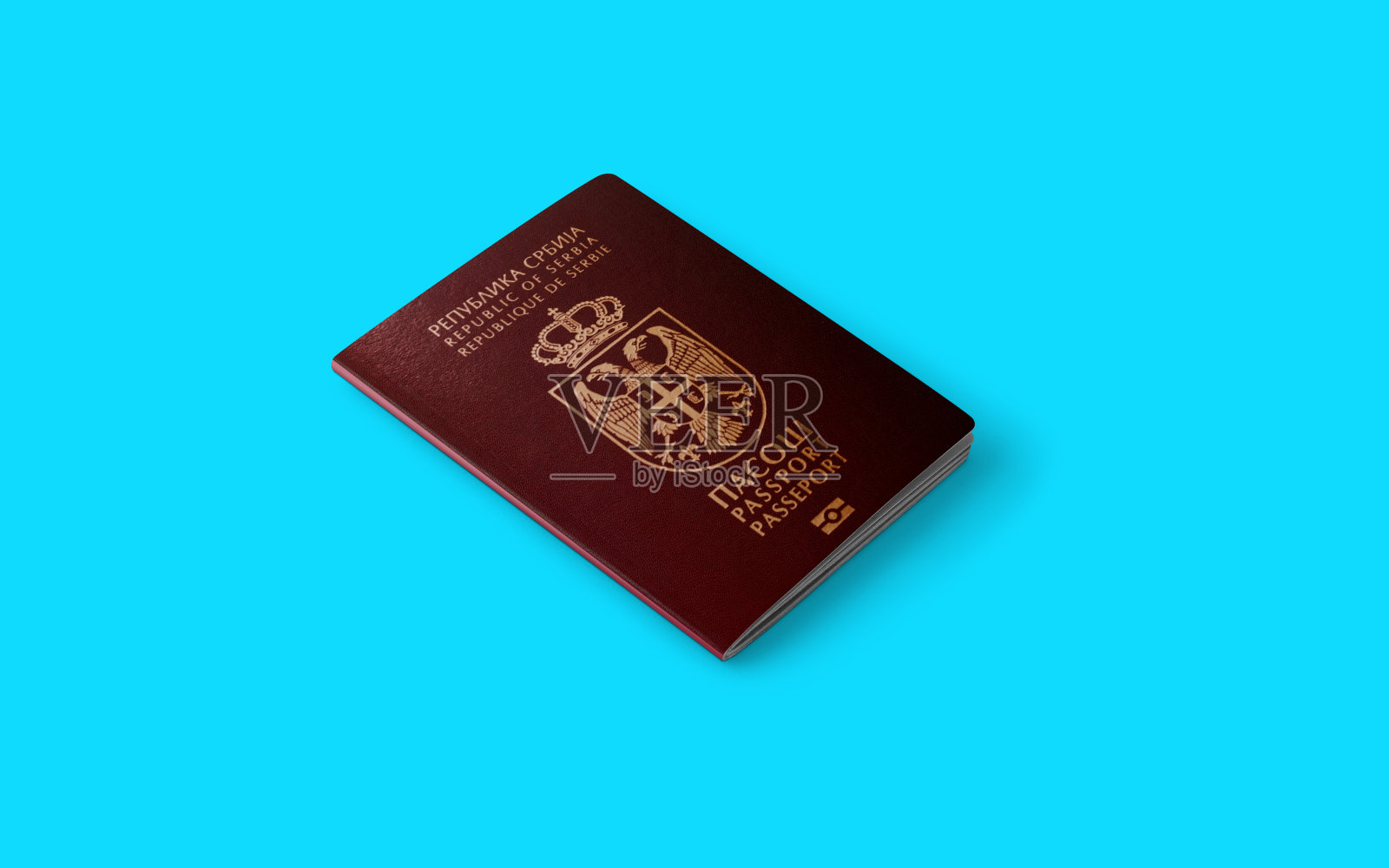 塞尔维亚官方护照，塞尔维亚护照照片摄影图片