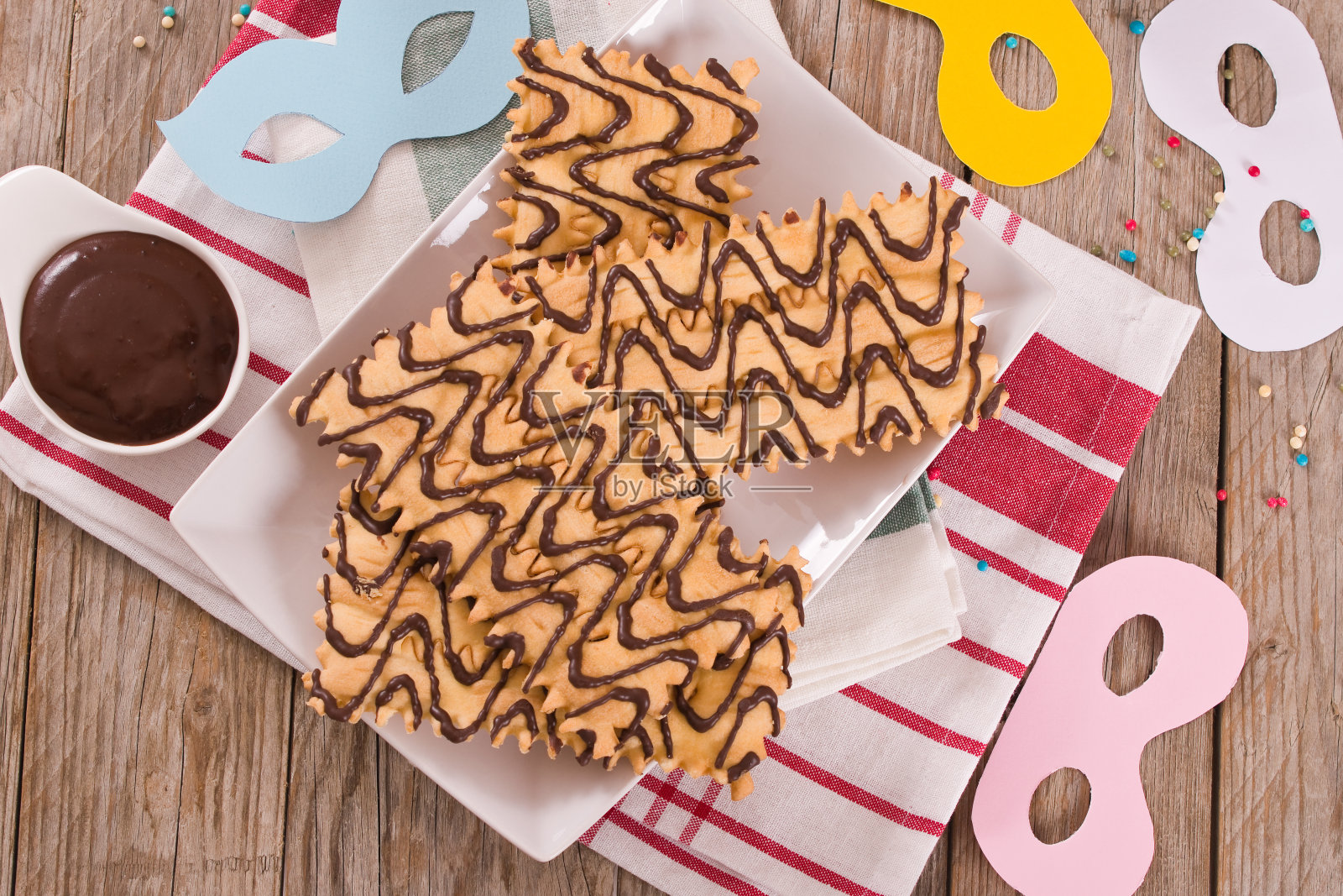 嘉年华巧克力糕点。照片摄影图片