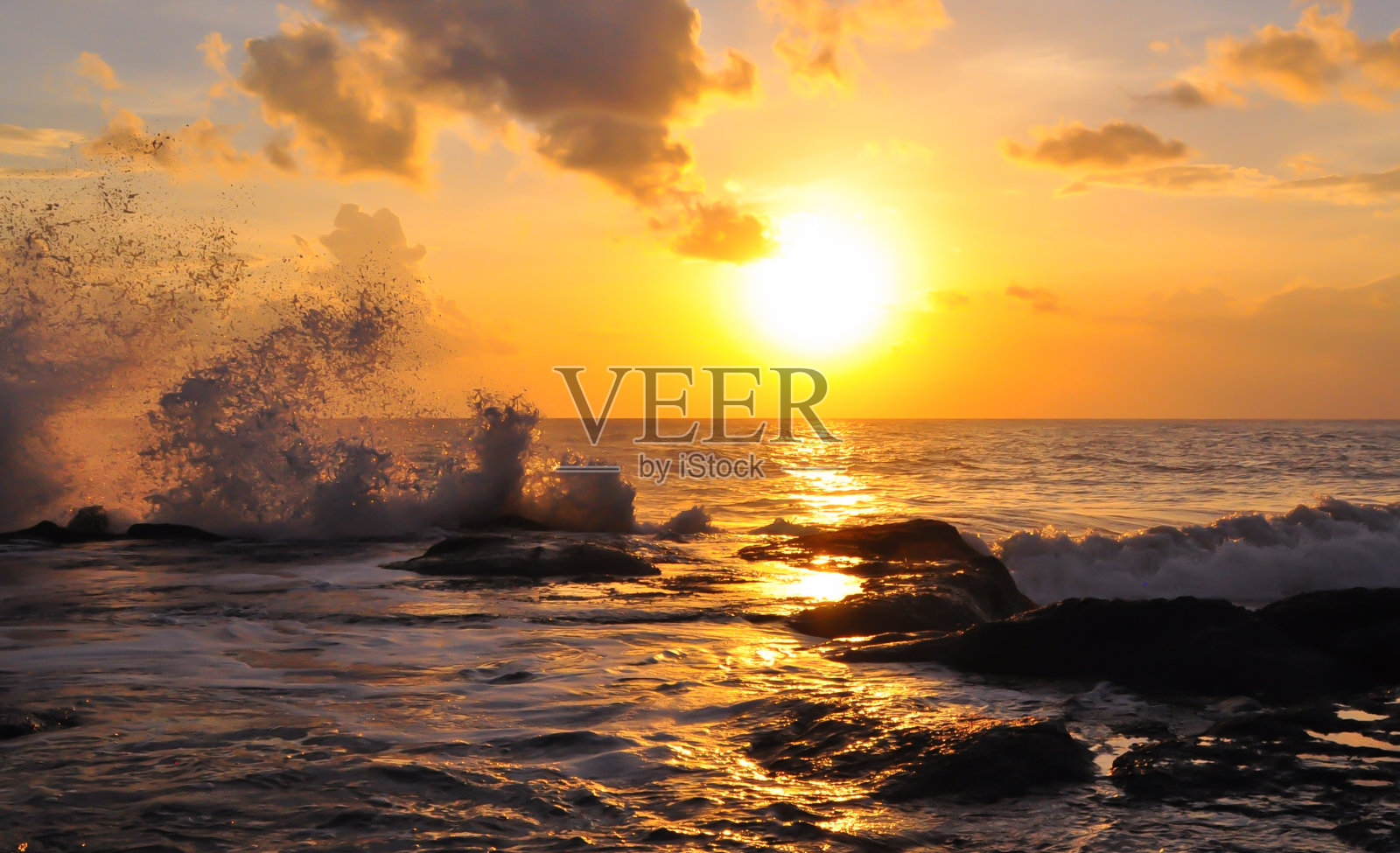 波和日落照片摄影图片