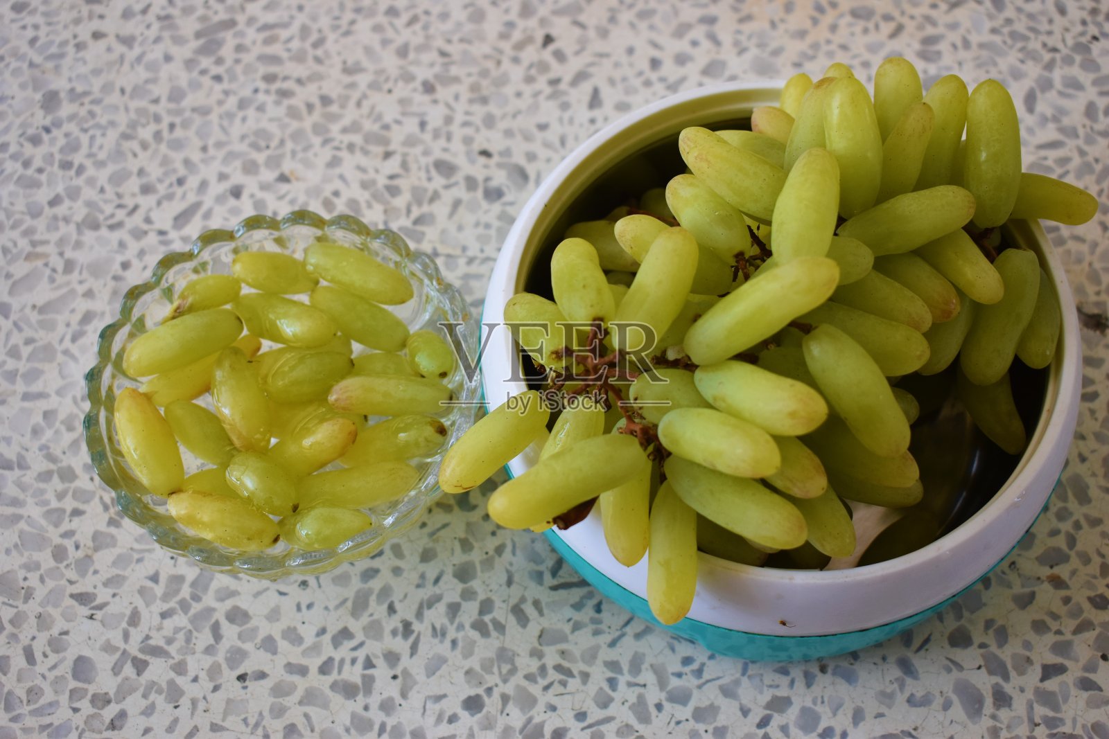 新鲜水果早午餐绿葡萄在碗里照片摄影图片