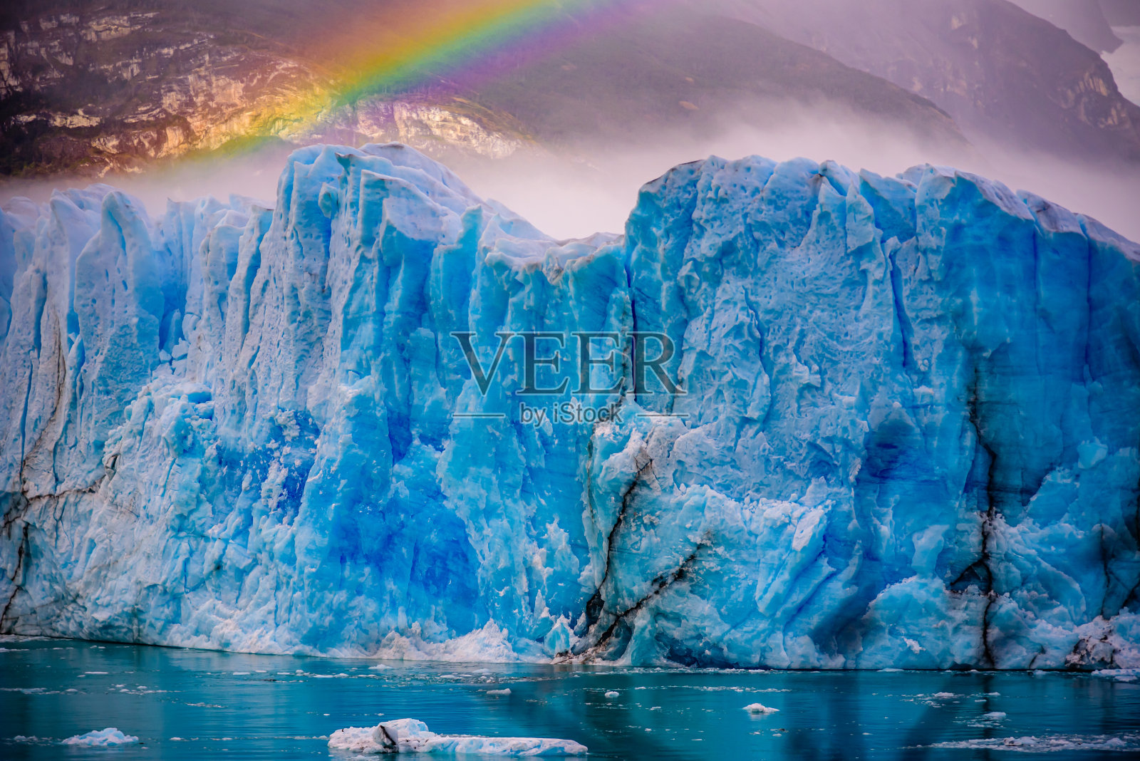 巴塔哥尼亚最大的冰川之一，国家公园的莫雷诺冰川照片摄影图片