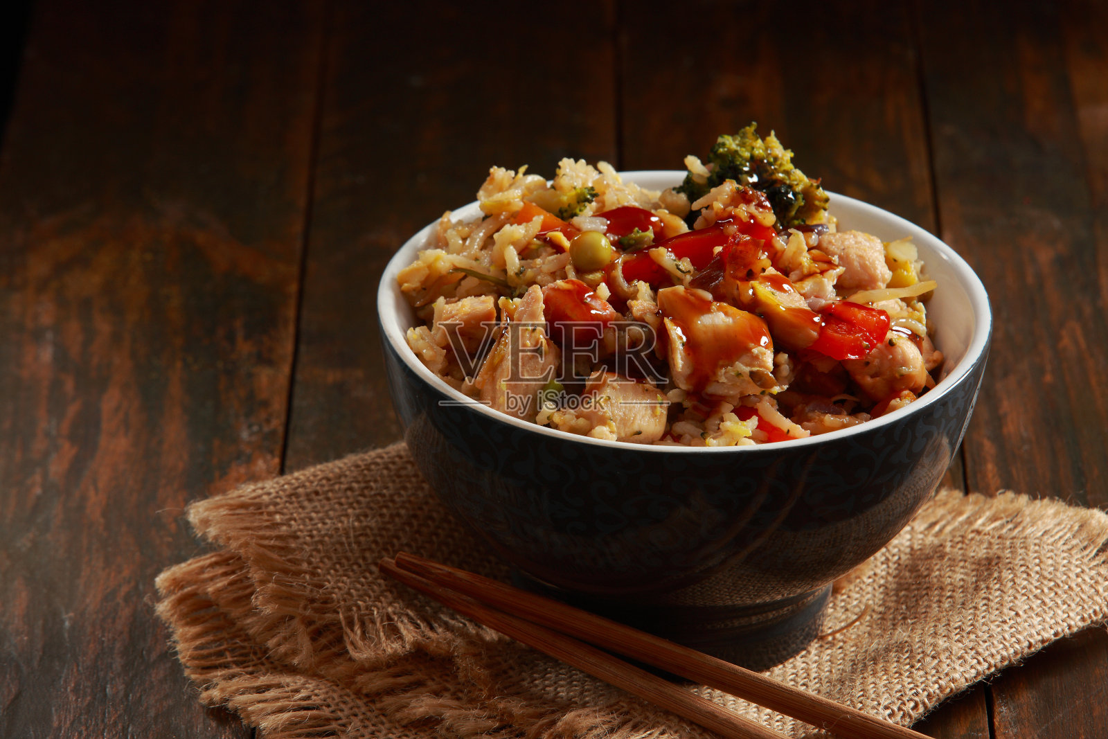 鸡和猪肉照烧照片摄影图片