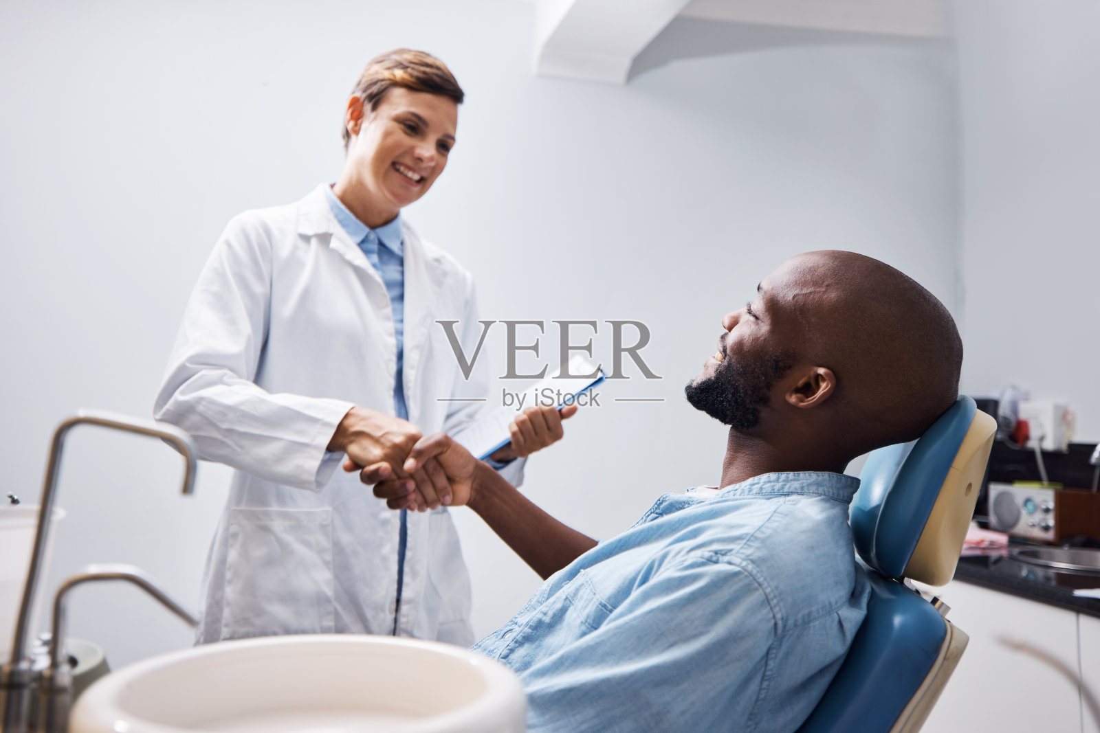 良好的牙齿健康从这里开始照片摄影图片