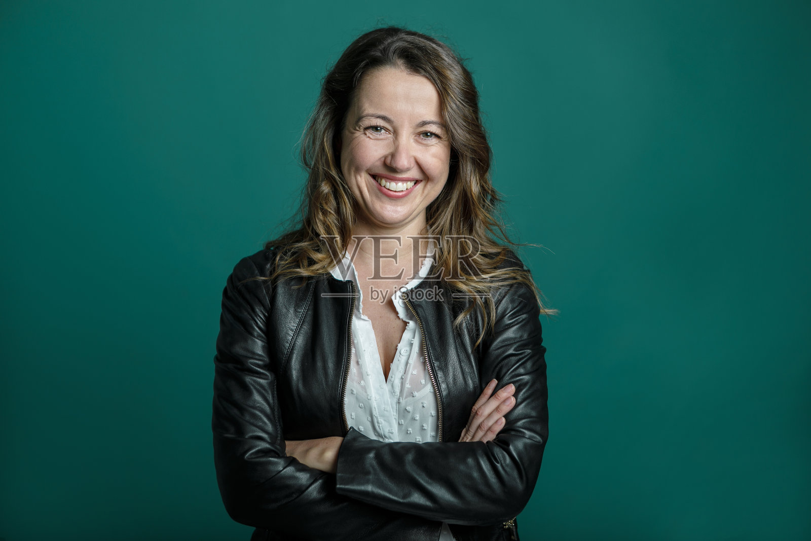 美丽的年轻女子照片摄影图片