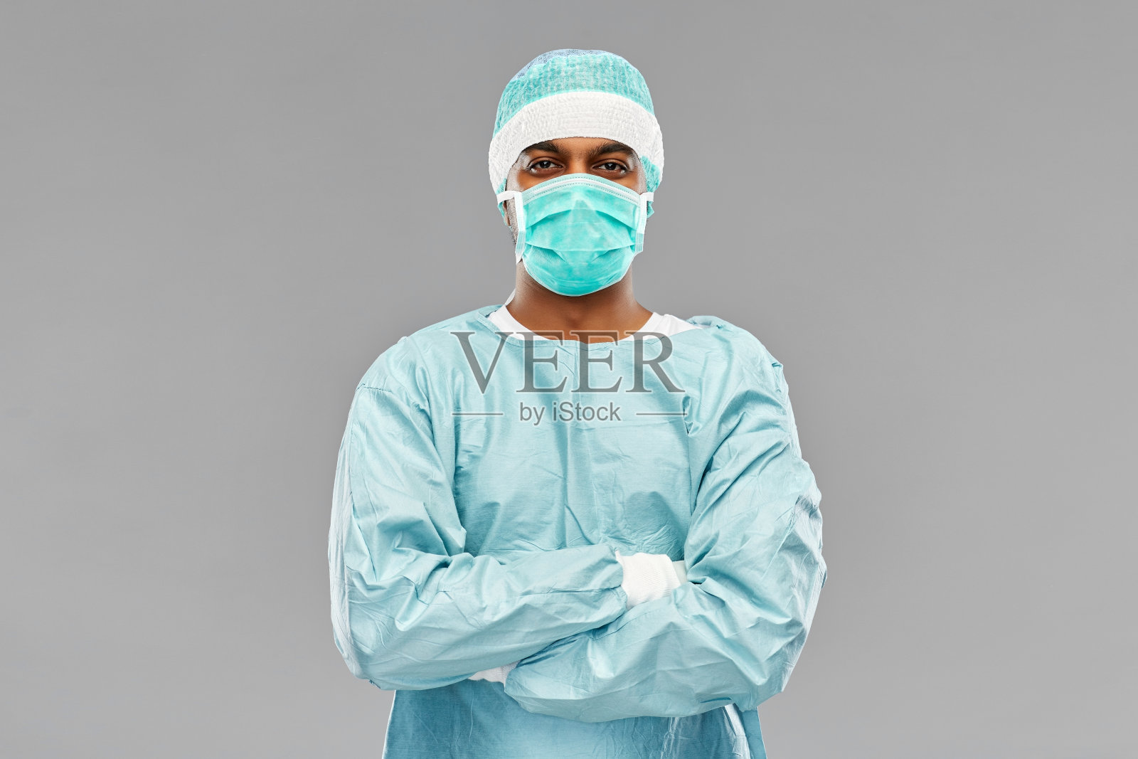 印度男医生或外科医生穿防护服照片摄影图片