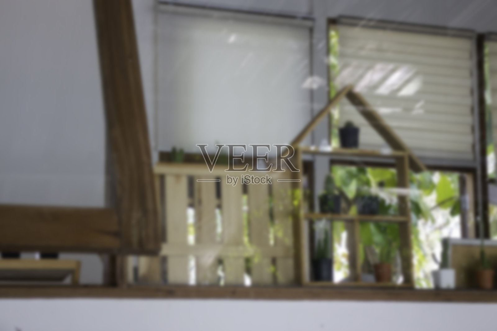 在小咖啡店放松一下照片摄影图片