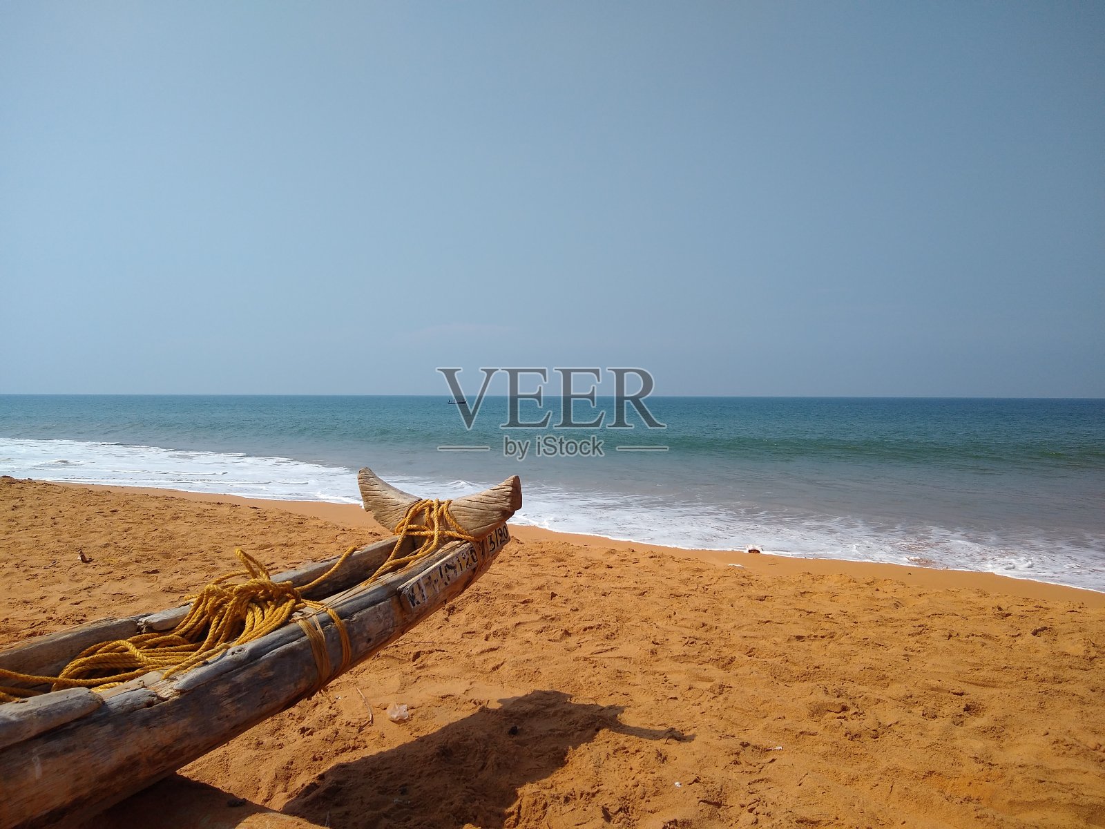 海边渔船，喀拉拉邦特里凡得琅邦，海景照片摄影图片