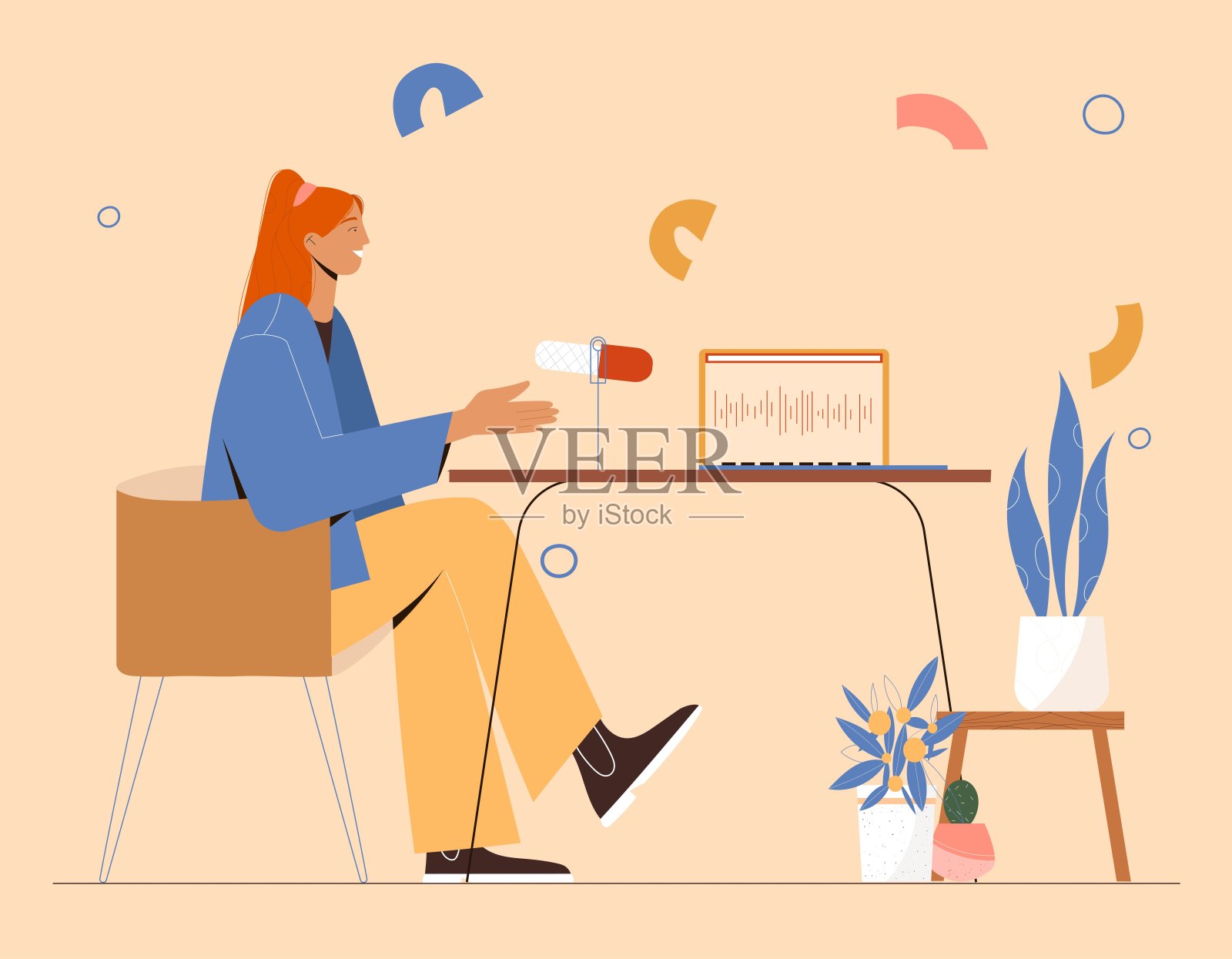 播客的概念，女孩坐在扶手椅在麦克风谈话，记录流。平面风格的矢量插图插画图片素材