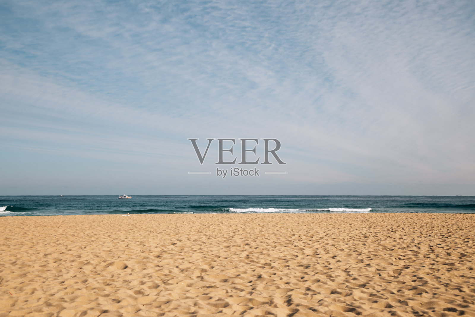 韩国三陟的三陟海滩照片摄影图片