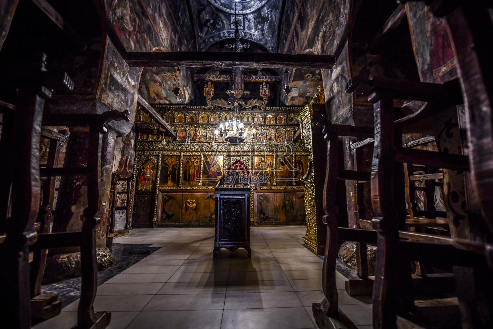 马其顿奥赫里德圣农修道院的照明圣像照片摄影图片