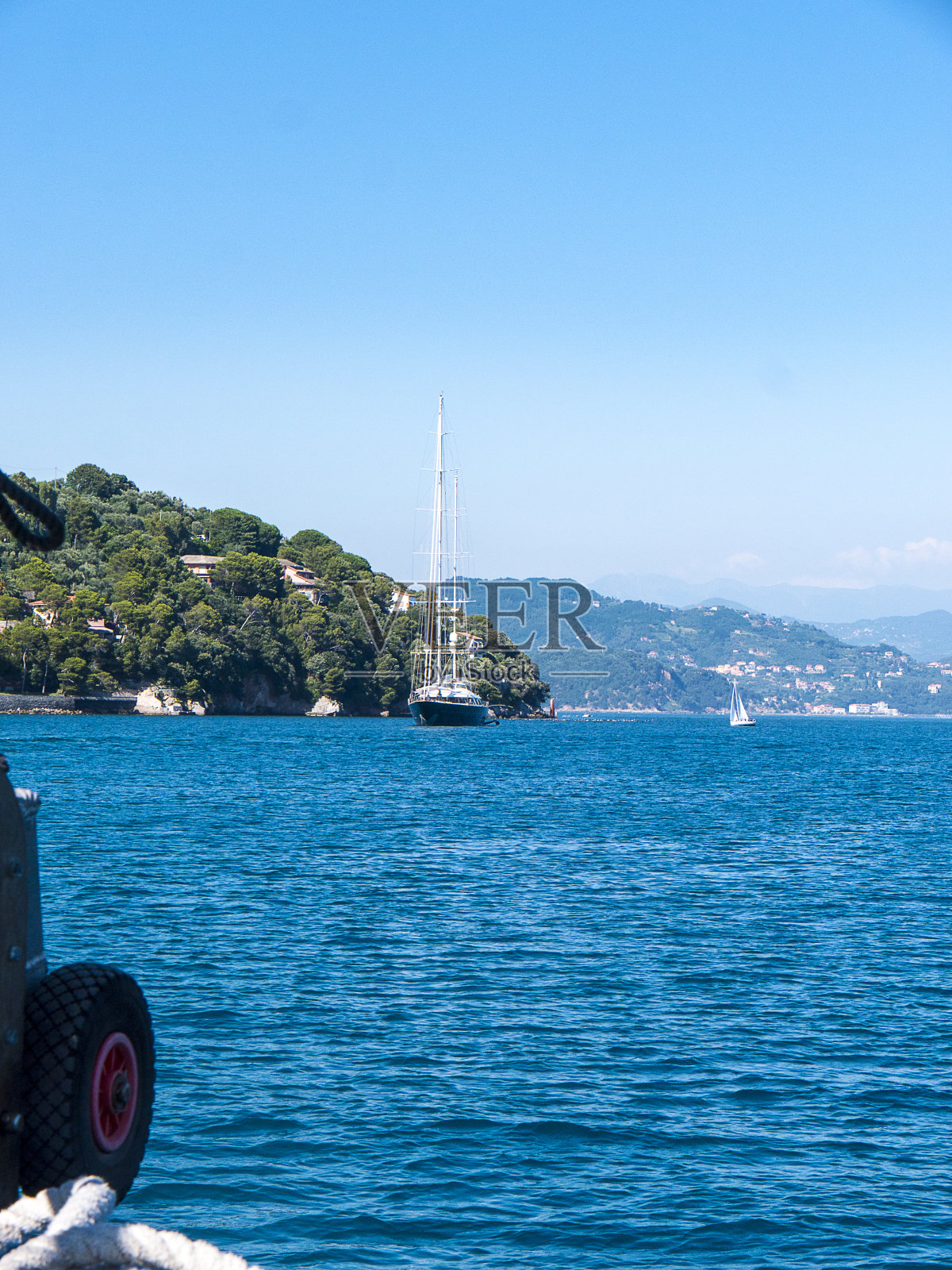 位于意大利北部海岸的“五块地”由五个村庄组成，通过海运和火车连接。照片摄影图片