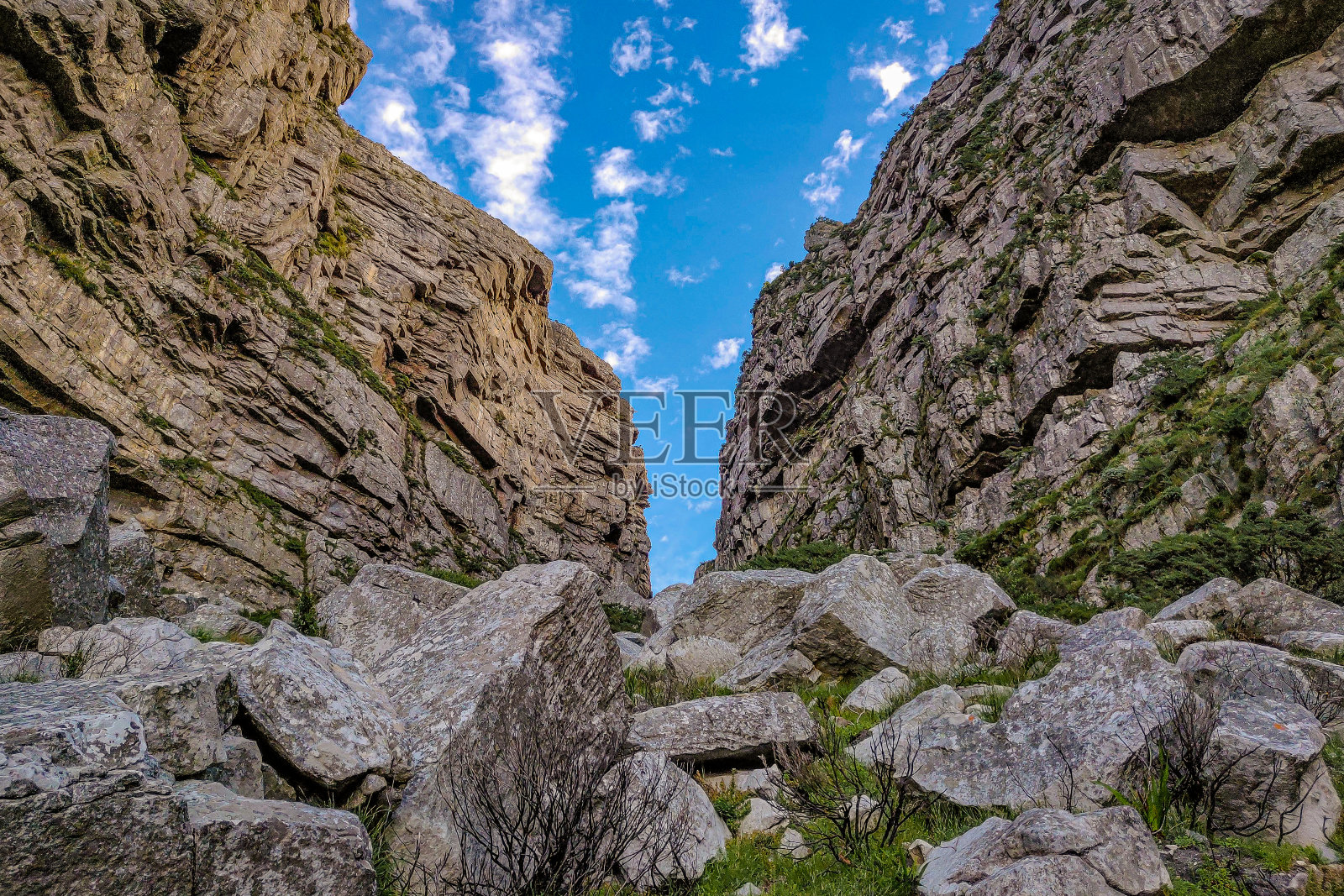 在桌山徒步旅行的岩石照片摄影图片