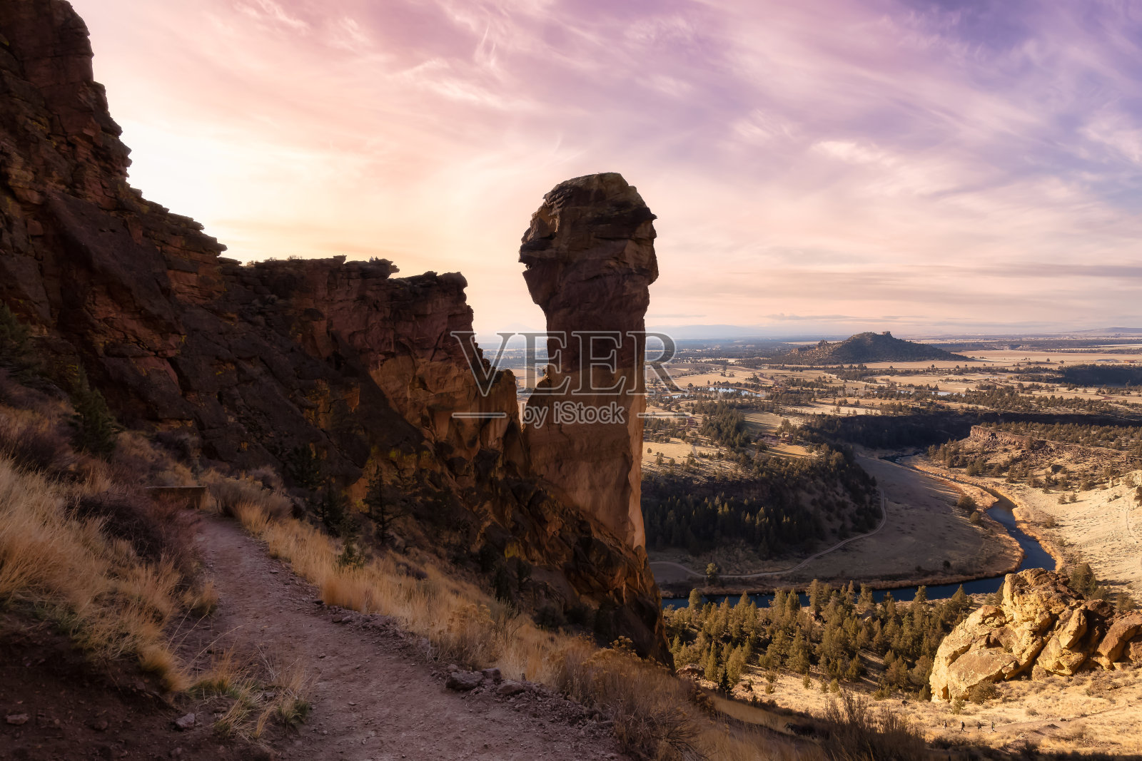 美丽的美国风景在充满活力的冬天照片摄影图片