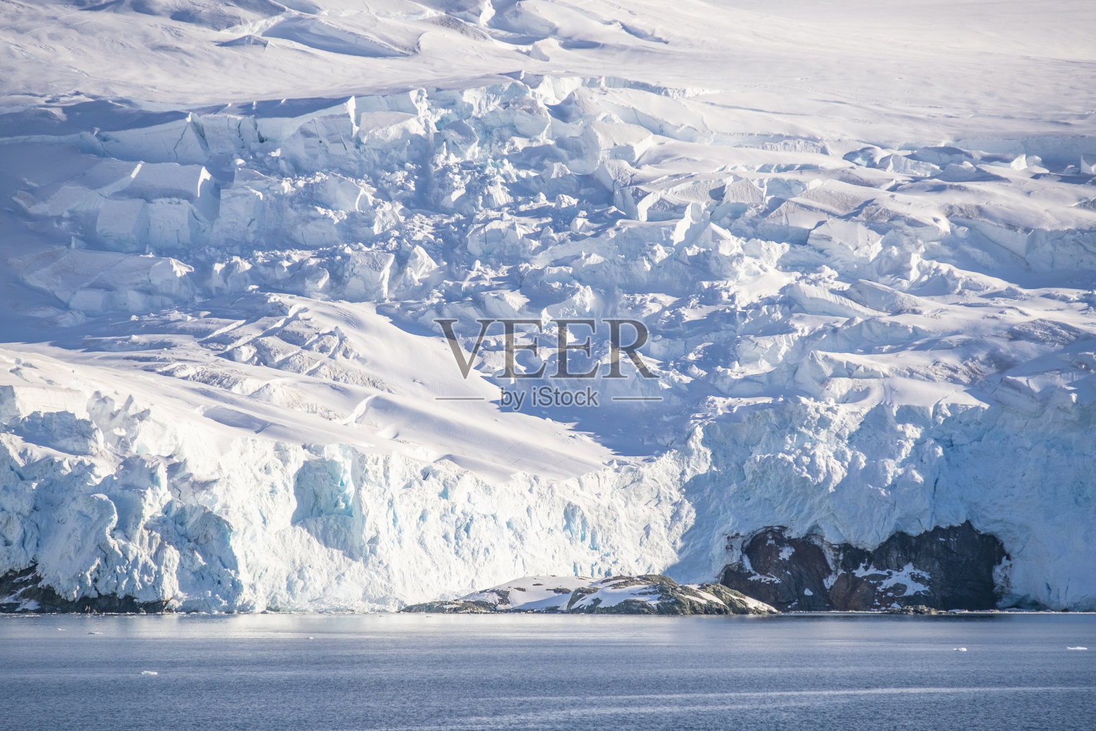 南极洲的雪山照片摄影图片
