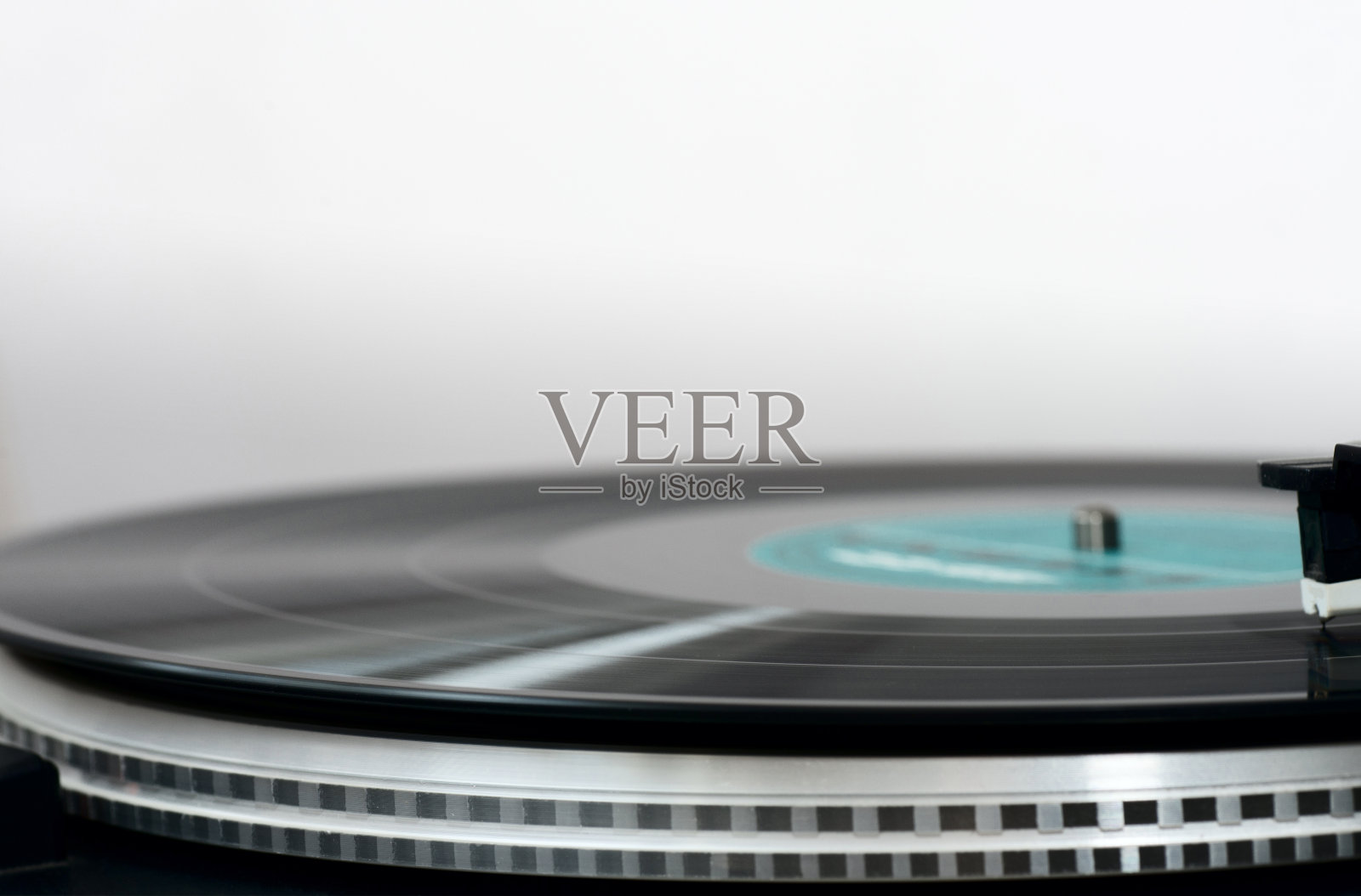 有黑胶唱片的转盘。照片摄影图片