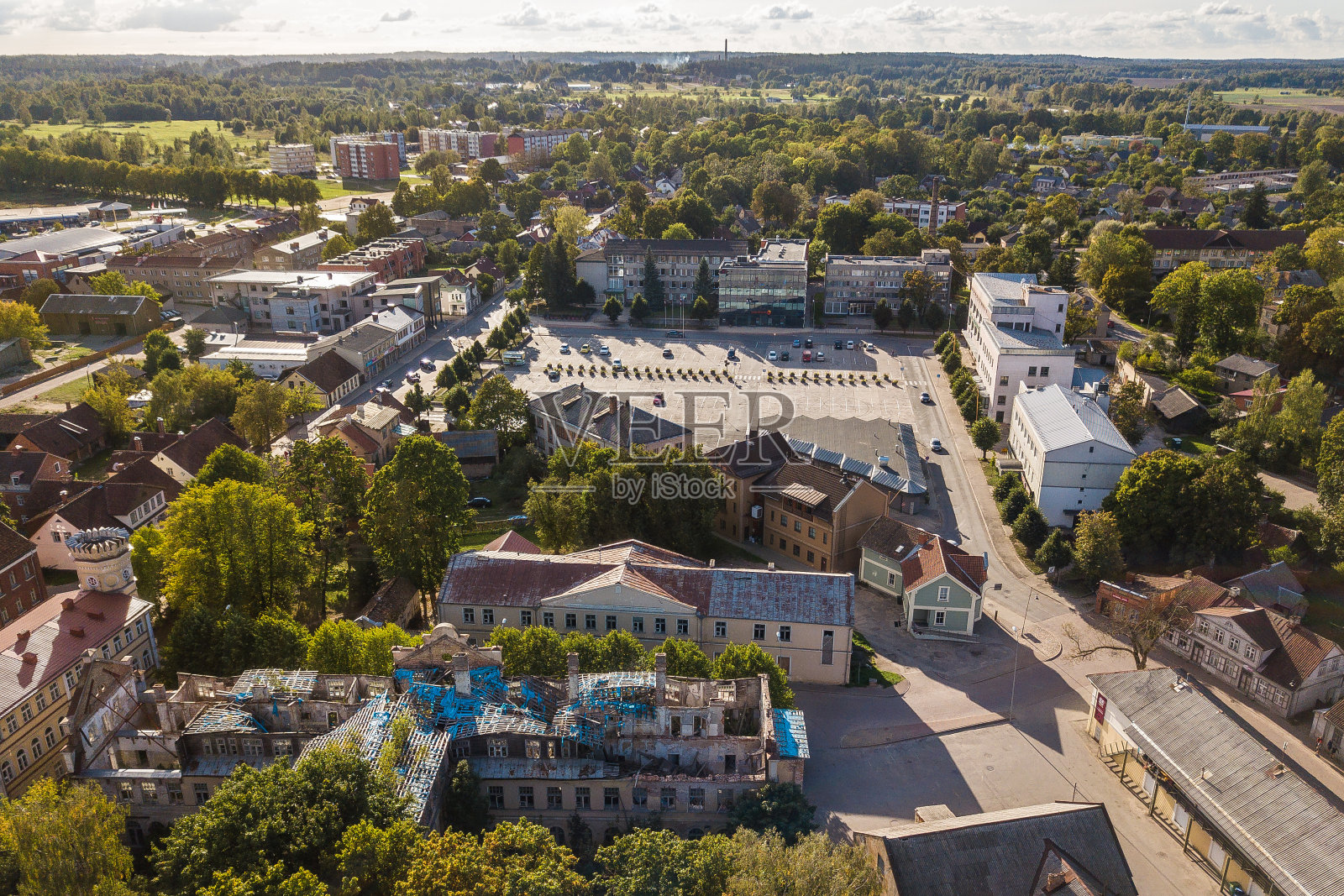 库尔迪加市鸟瞰图照片摄影图片