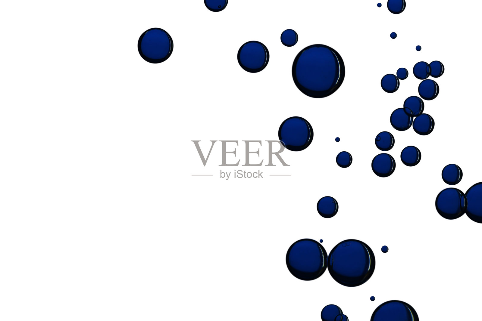 深蓝色的泡沫照片摄影图片