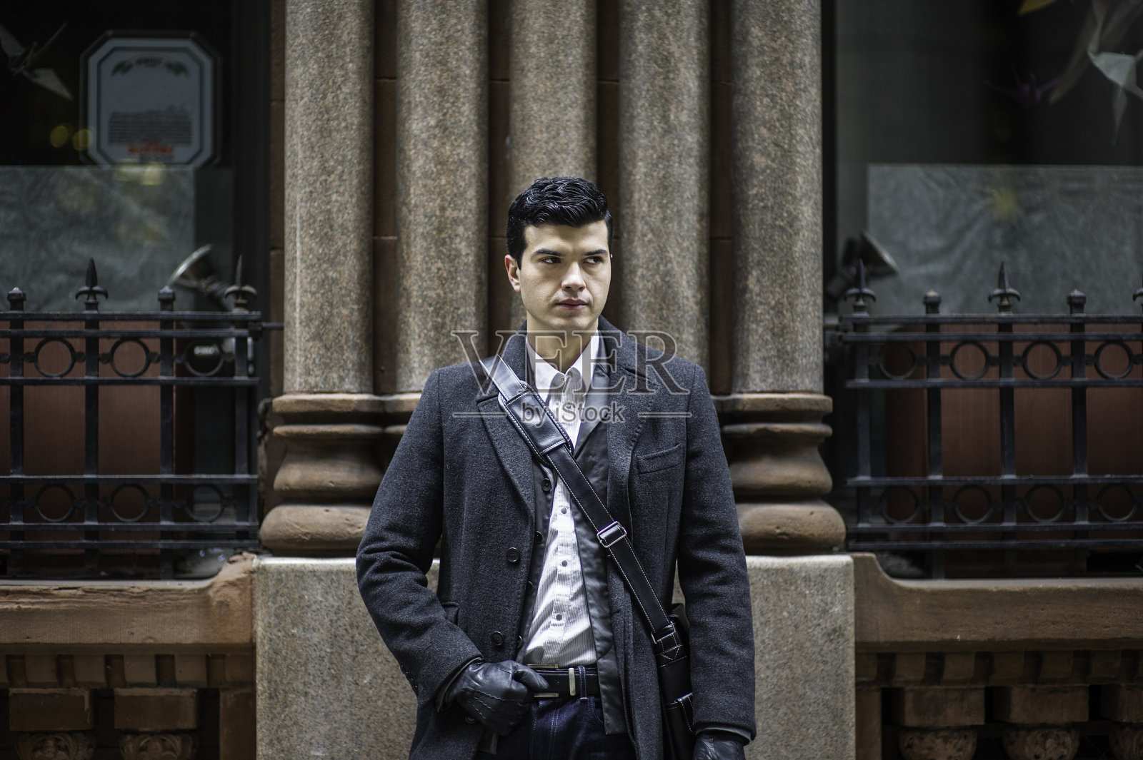 商人在纽约城外放松照片摄影图片