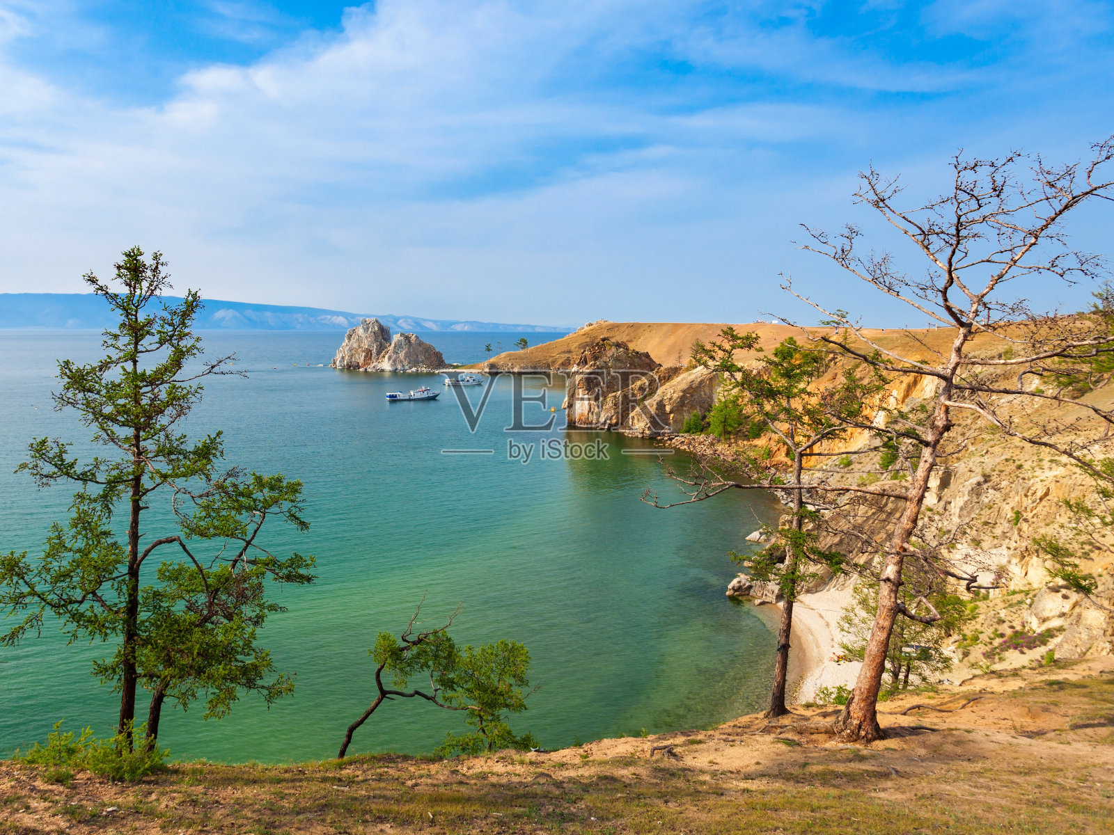 俄罗斯西伯利亚的贝加尔湖照片摄影图片