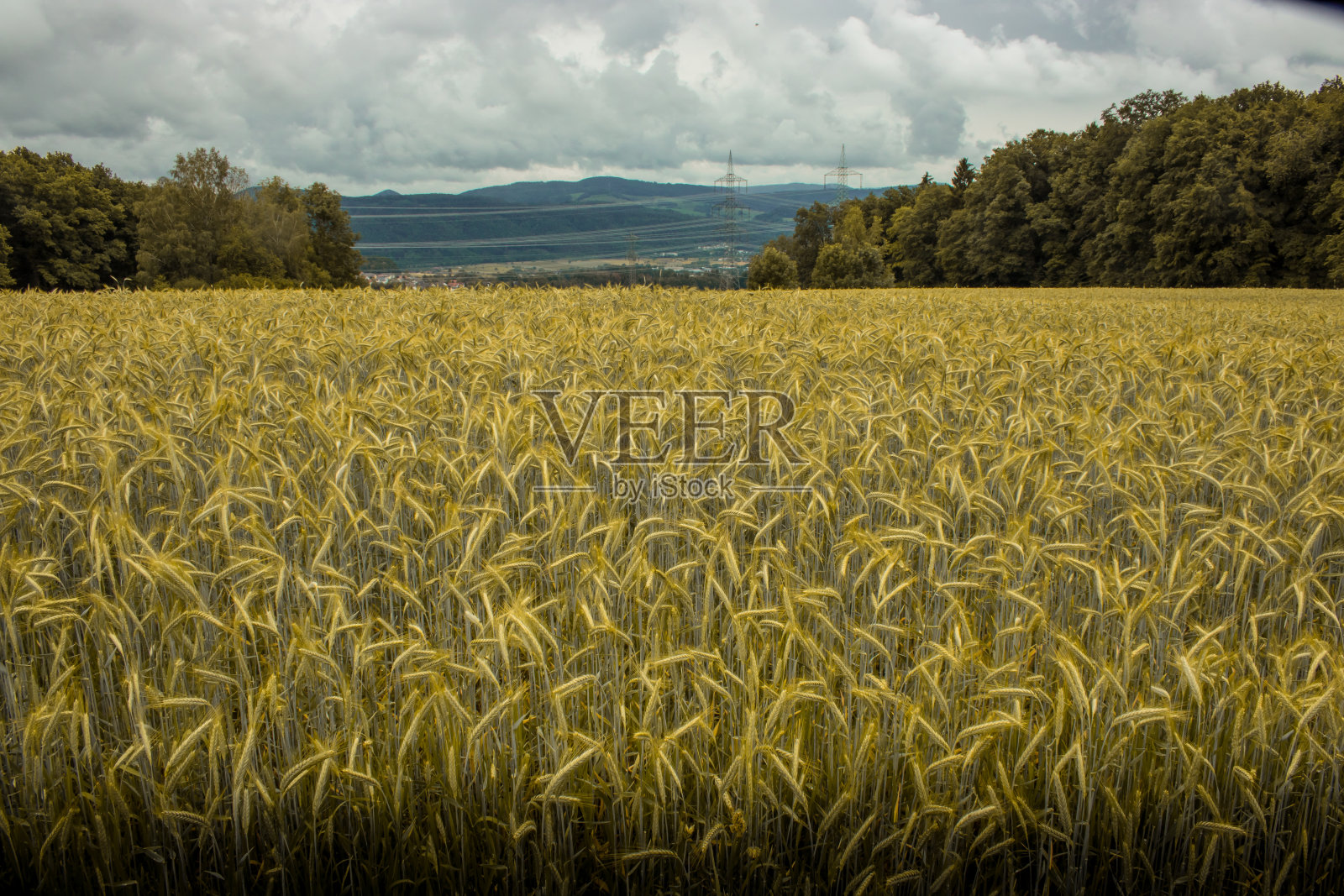 德国南部上空的云图照片摄影图片