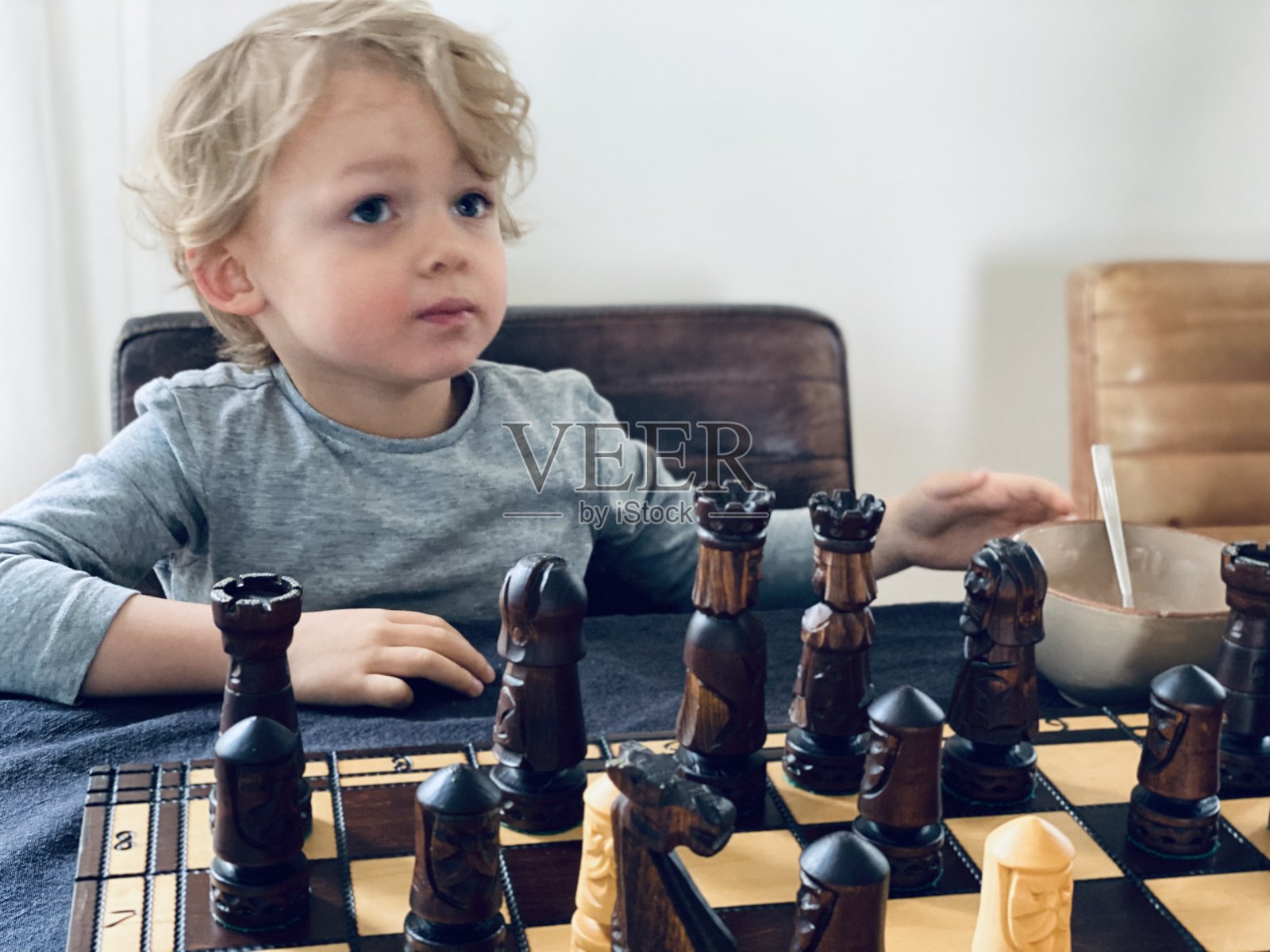 学习下棋照片摄影图片