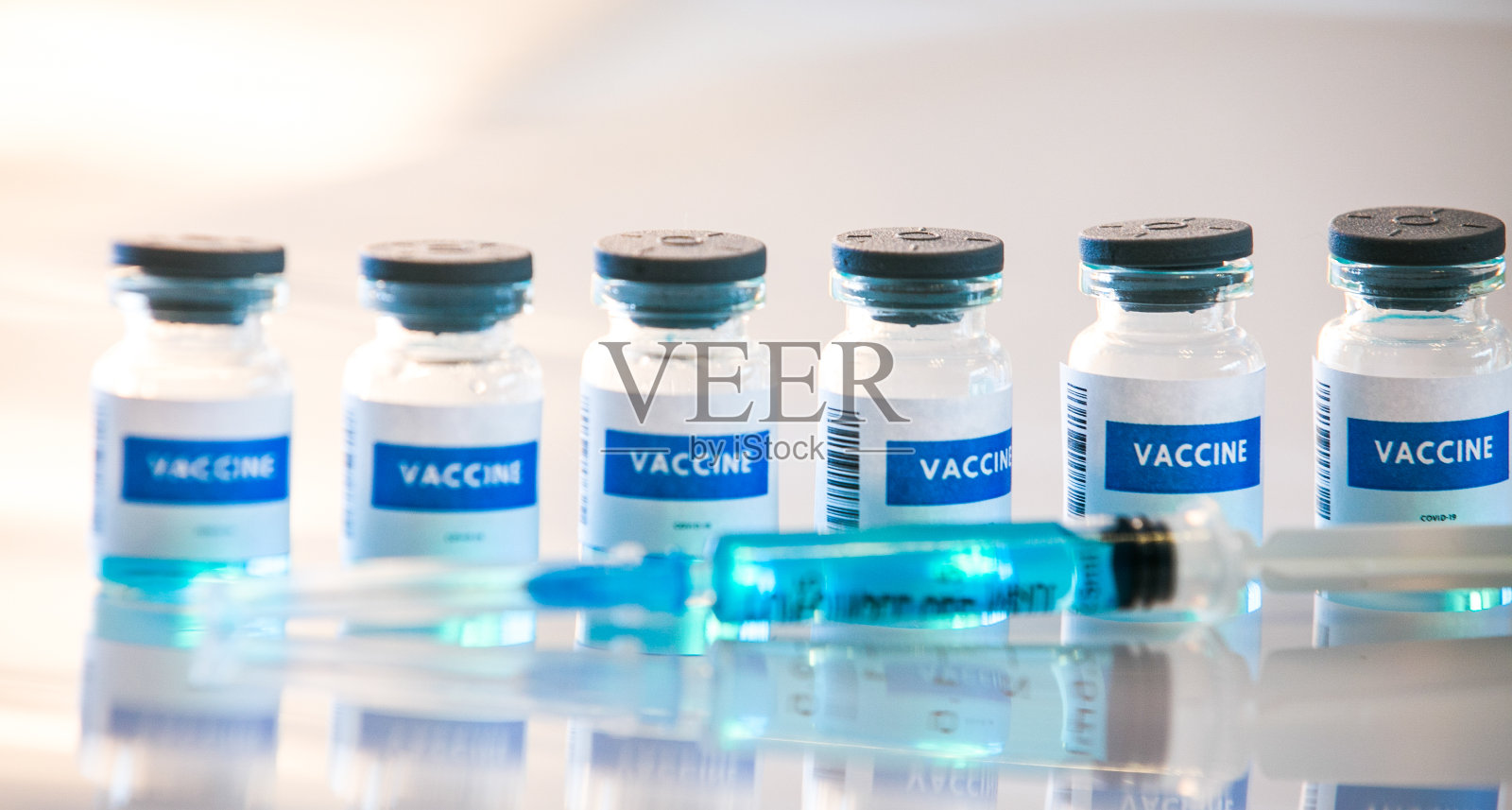 Sars cov 2不同的疫苗瓶照片摄影图片