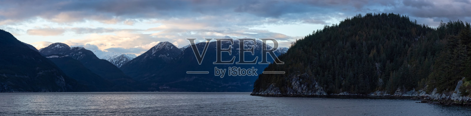 加拿大山脉景观美丽全景照片摄影图片