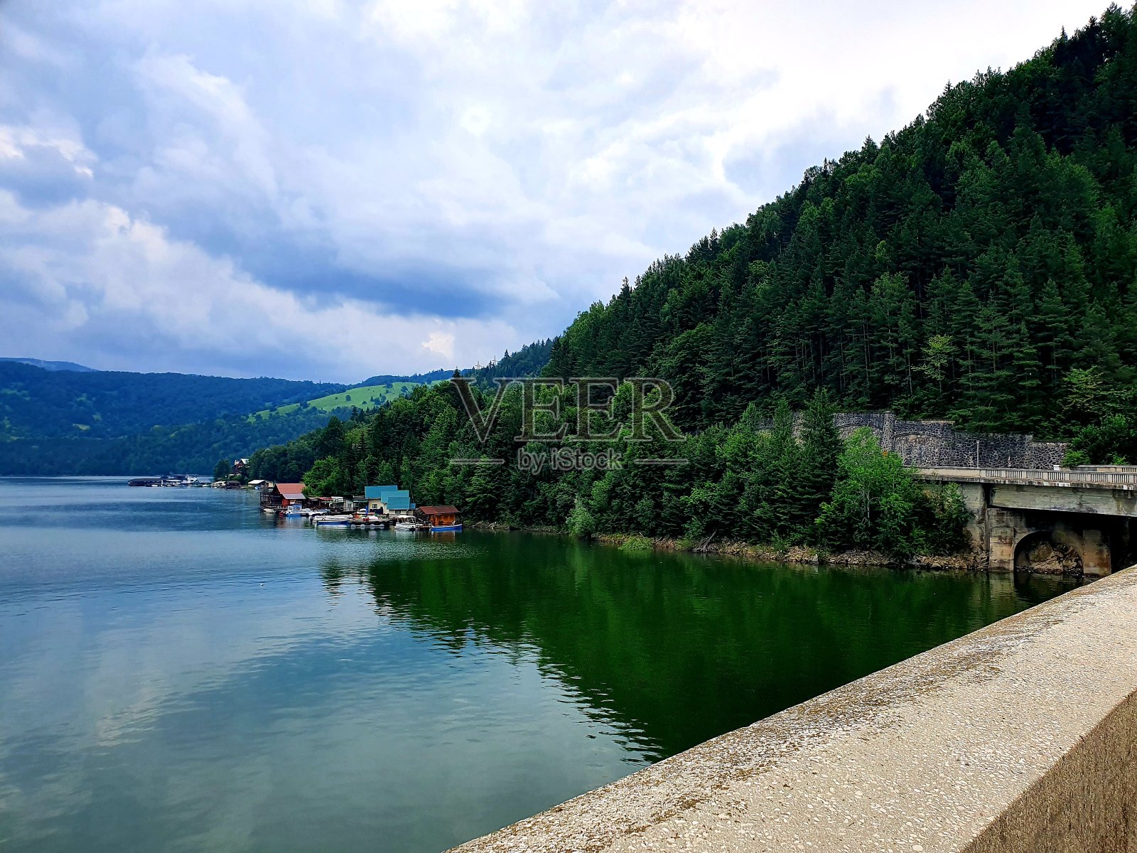 大坝Bicaz照片摄影图片