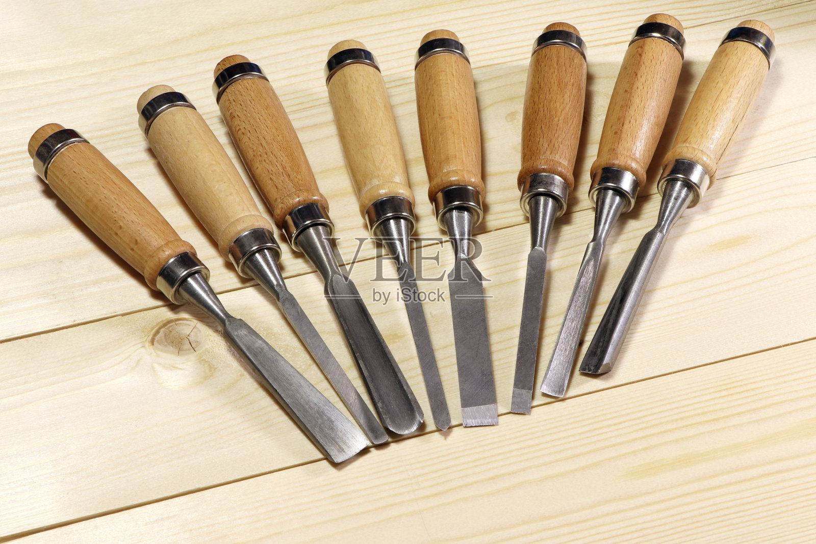 凿子。木工用的各种木头凿子。照片摄影图片
