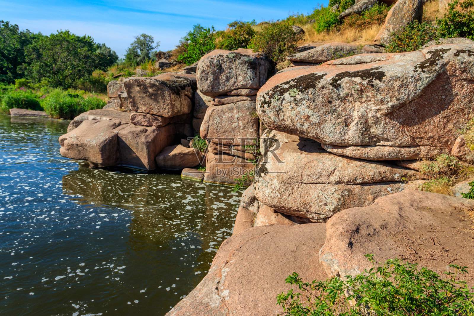 在第聂伯罗彼得罗夫斯克地区卡缅卡河上的托科夫斯基瀑布，乌克兰照片摄影图片