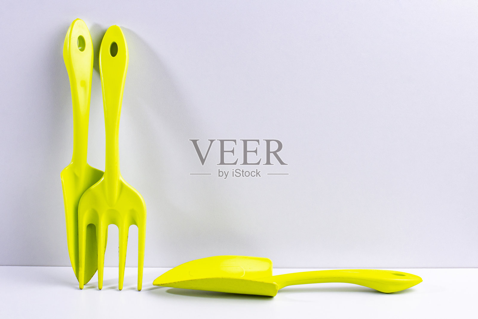 肮脏的工具，家庭园艺和花卉，地方…照片摄影图片