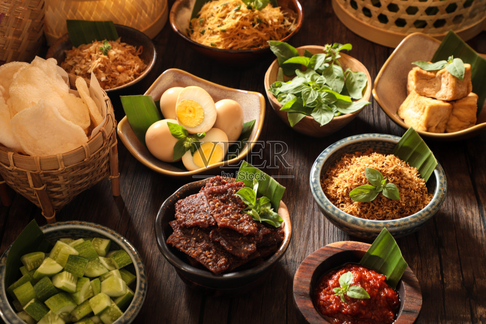 配菜和佐料的乌拉姆贝塔维照片摄影图片