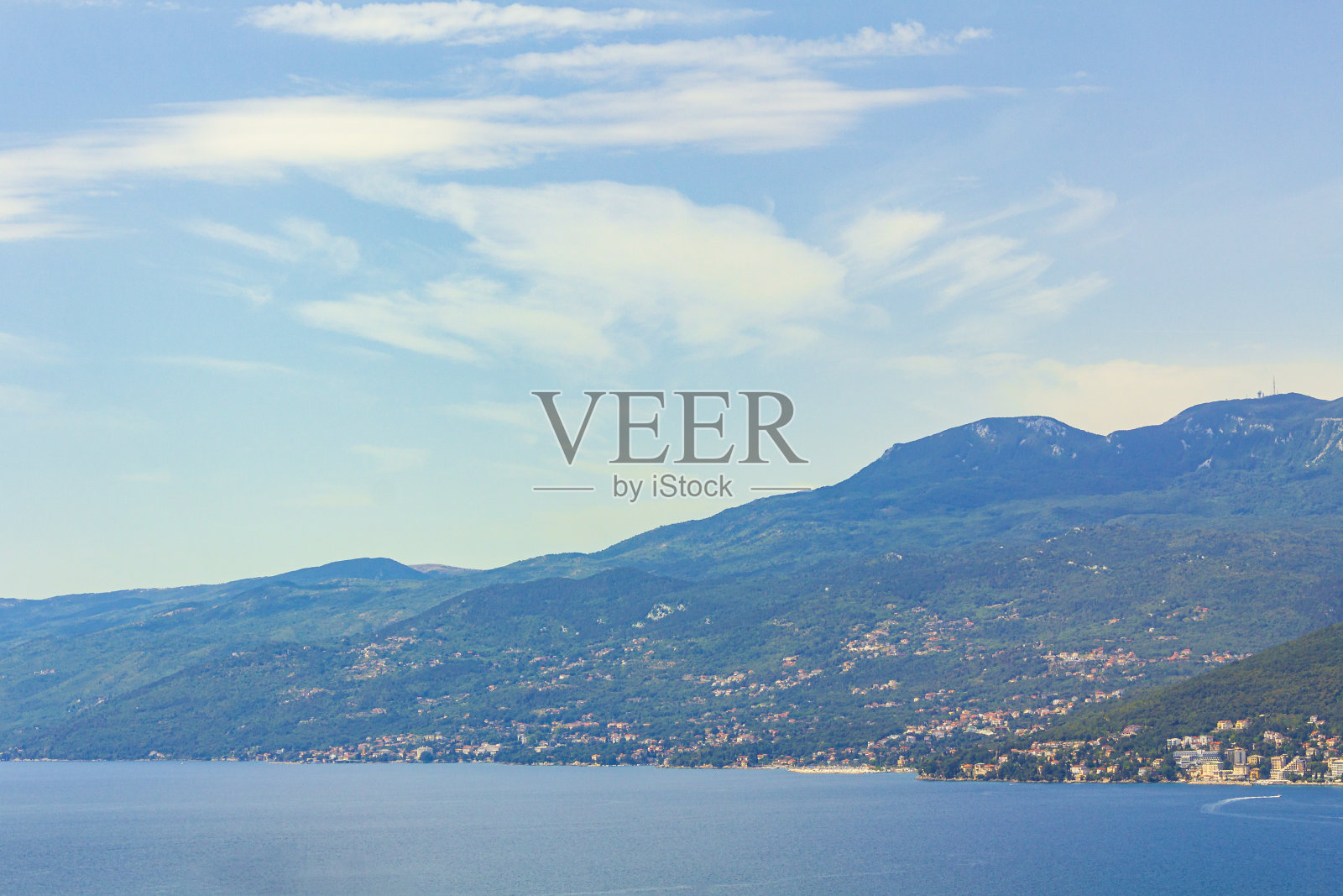 Učka自然公园山全景克罗地亚美丽的景色。照片摄影图片