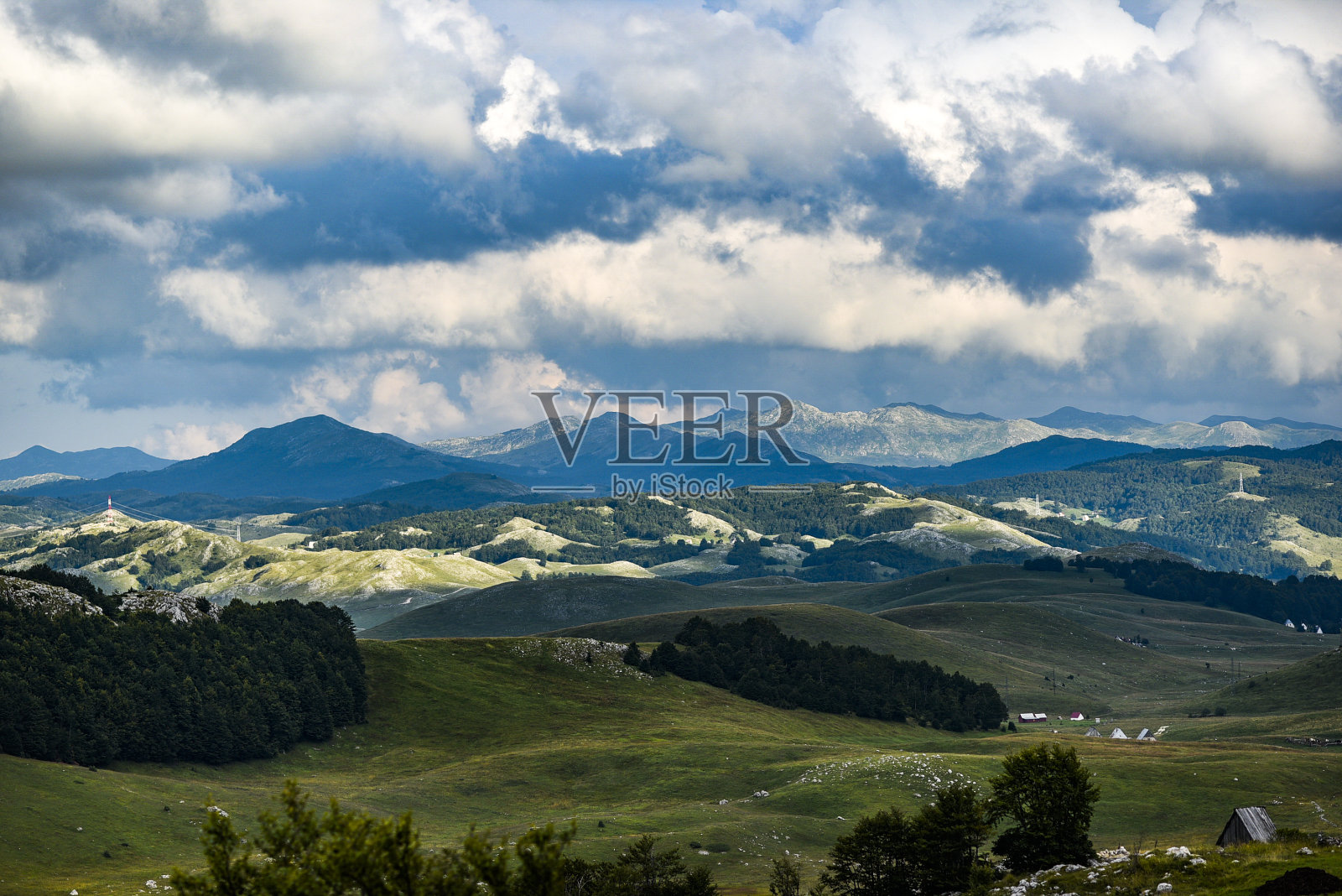山脉Durmitor风景在黑山。照片摄影图片