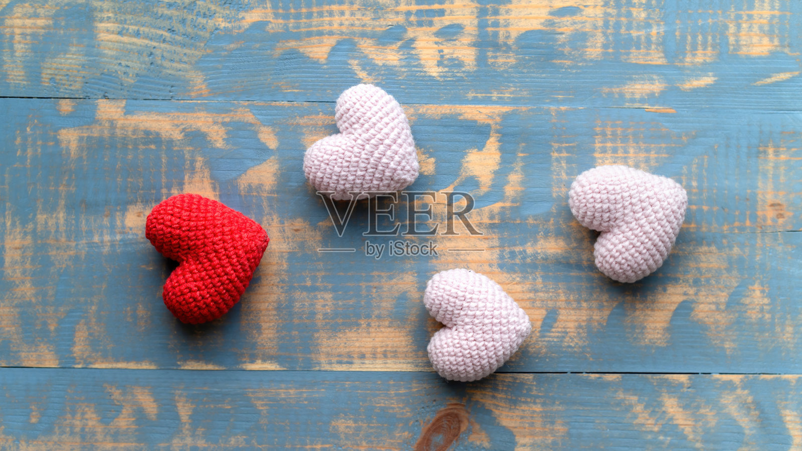 手工心形构图照片摄影图片