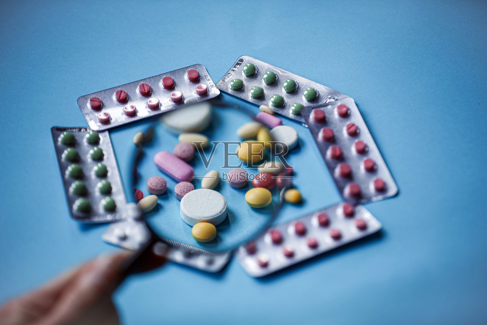 药物治疗，医生治疗照片摄影图片