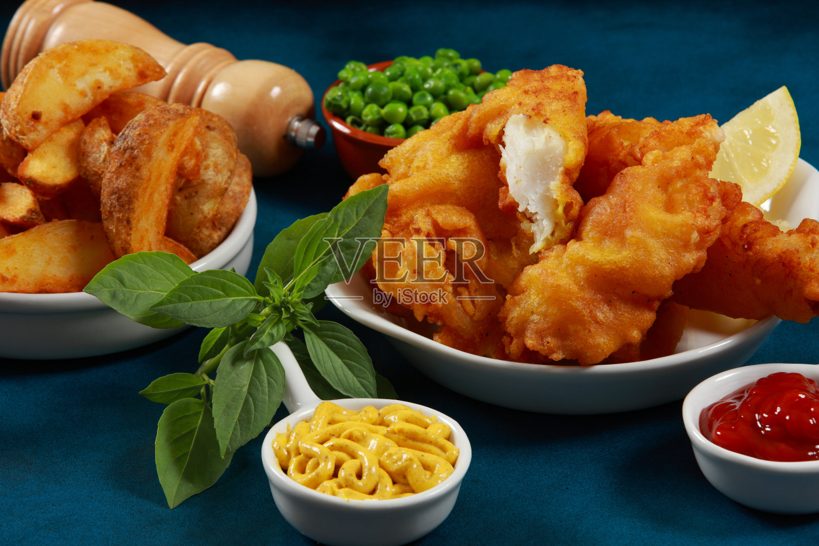 鱼和薯片照片摄影图片