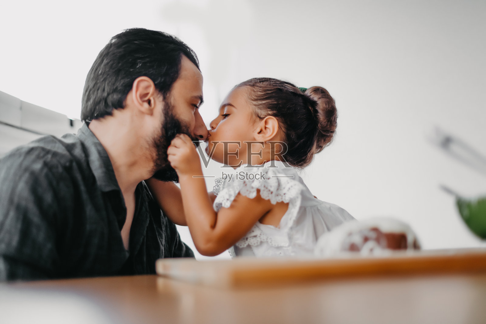 复活节在家里照片摄影图片