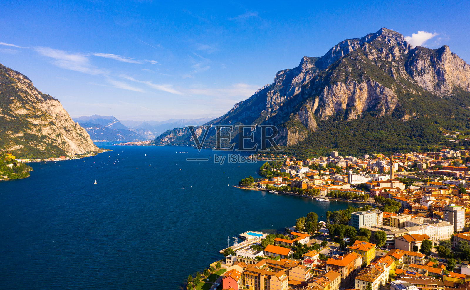 科莫湖岸边的莱科风景照片摄影图片
