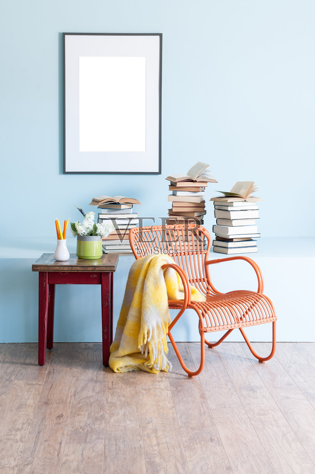 蓝色墙面室内装饰照片摄影图片