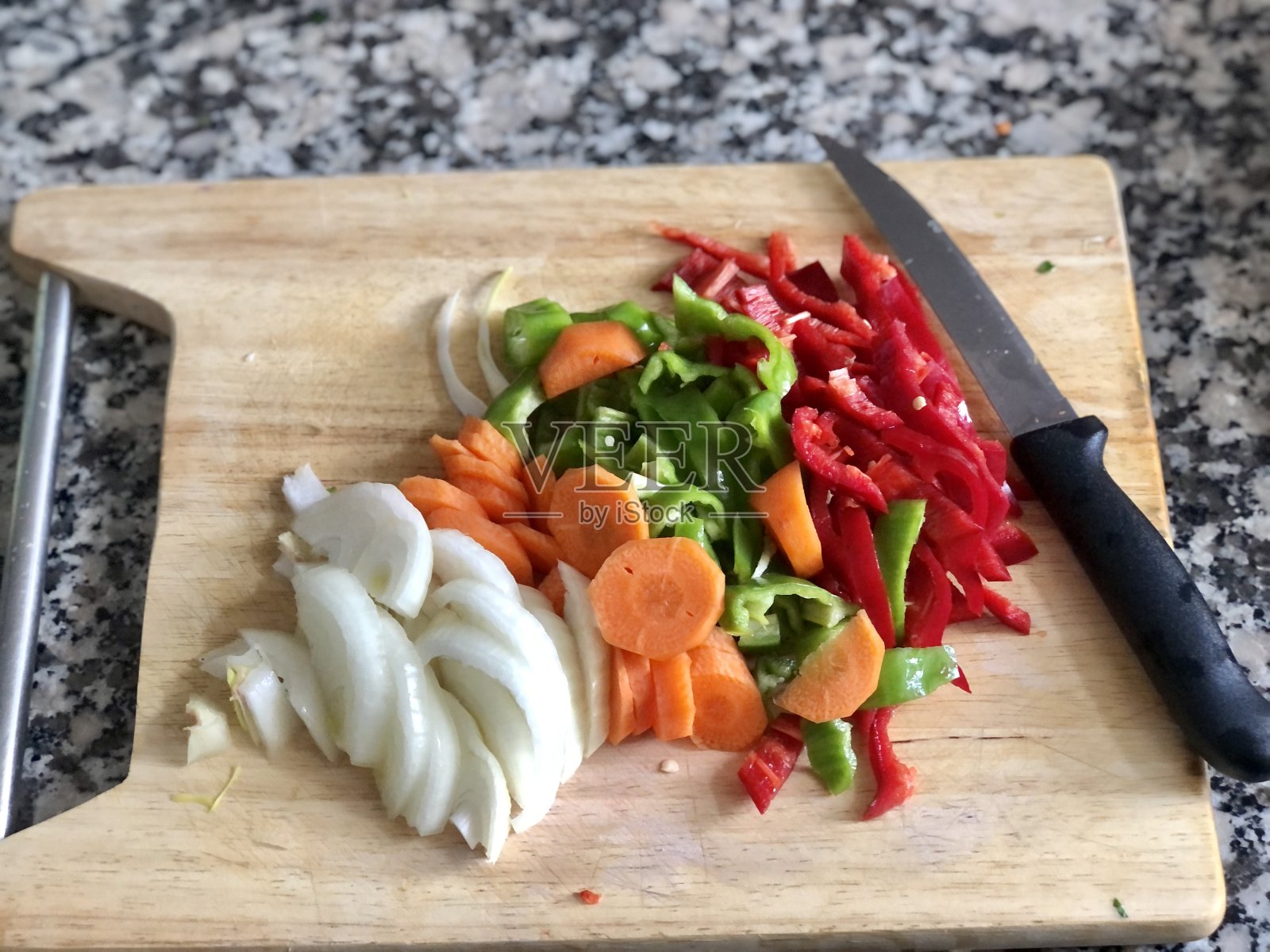 烹饪鸡肉照片摄影图片