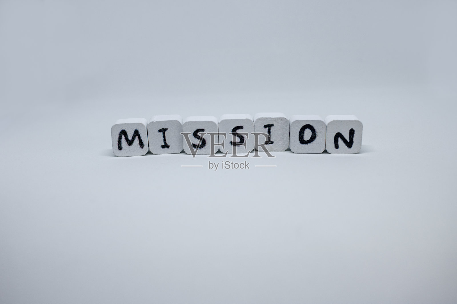 任务字木制白色块照片摄影图片