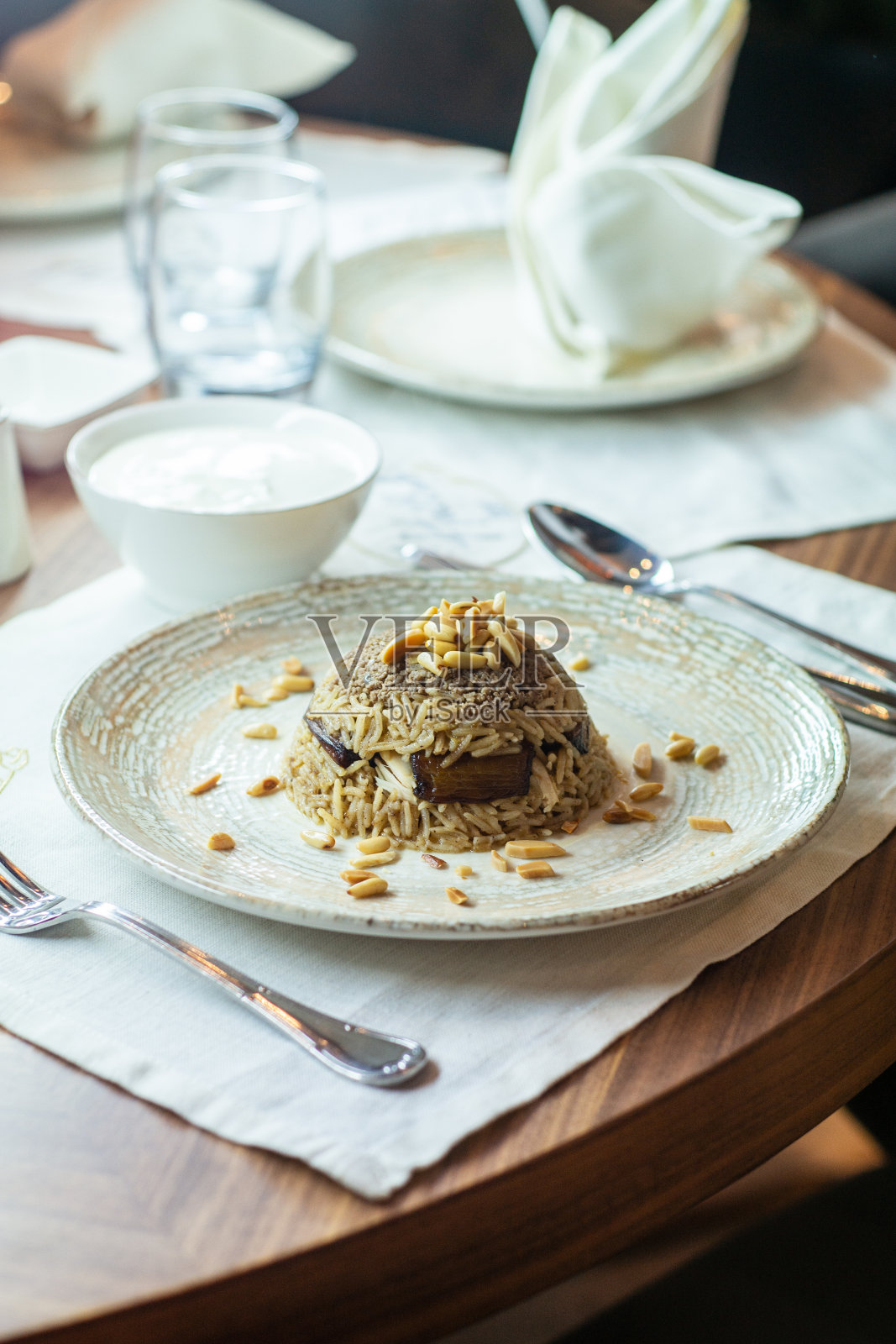 开心果饭团豪华呈现照片摄影图片