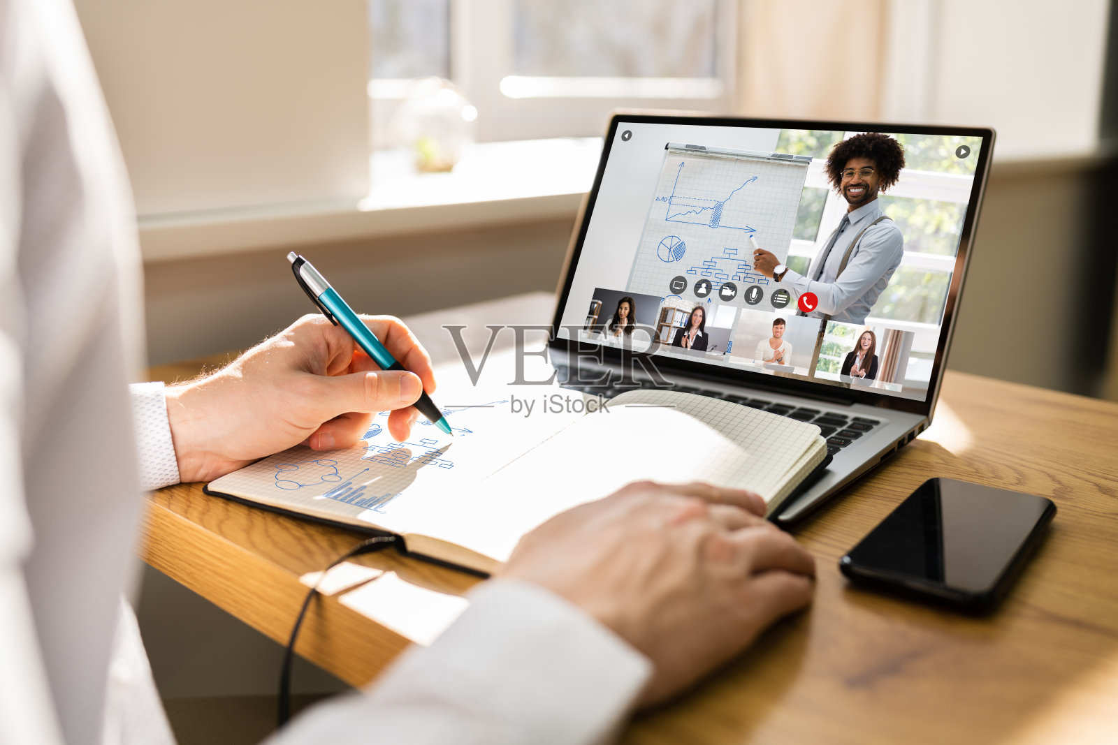 虚拟在线培训计划照片摄影图片