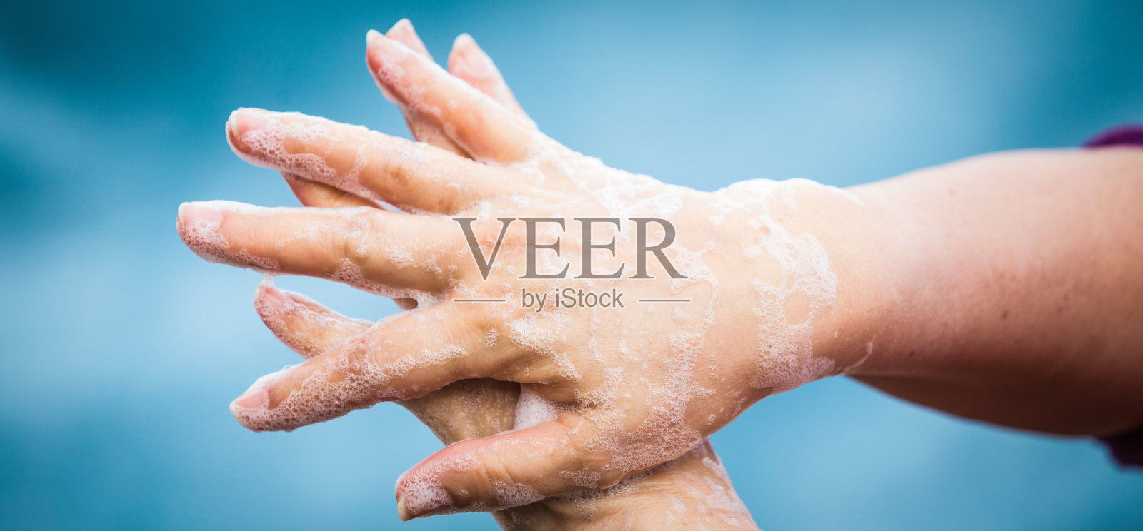 洗手。Covid - 19病毒预防照片摄影图片