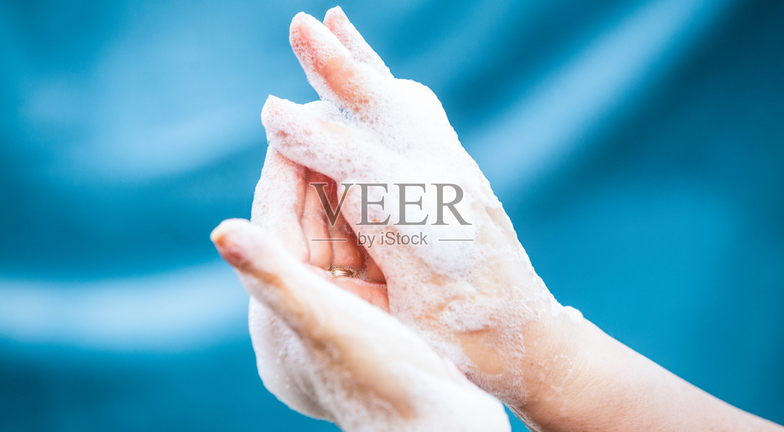 洗手。Covid - 19病毒预防照片摄影图片